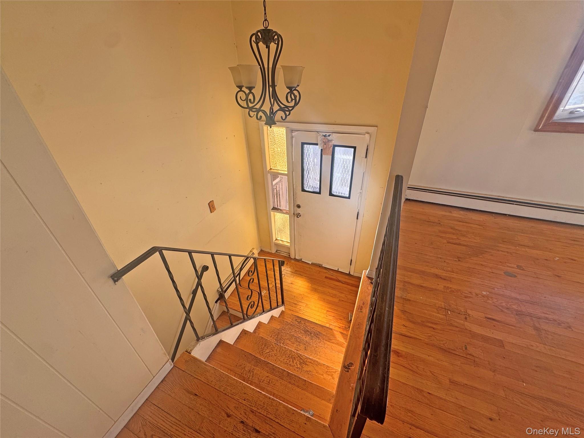 192 Ferraris Street, Copiague, NY 11726