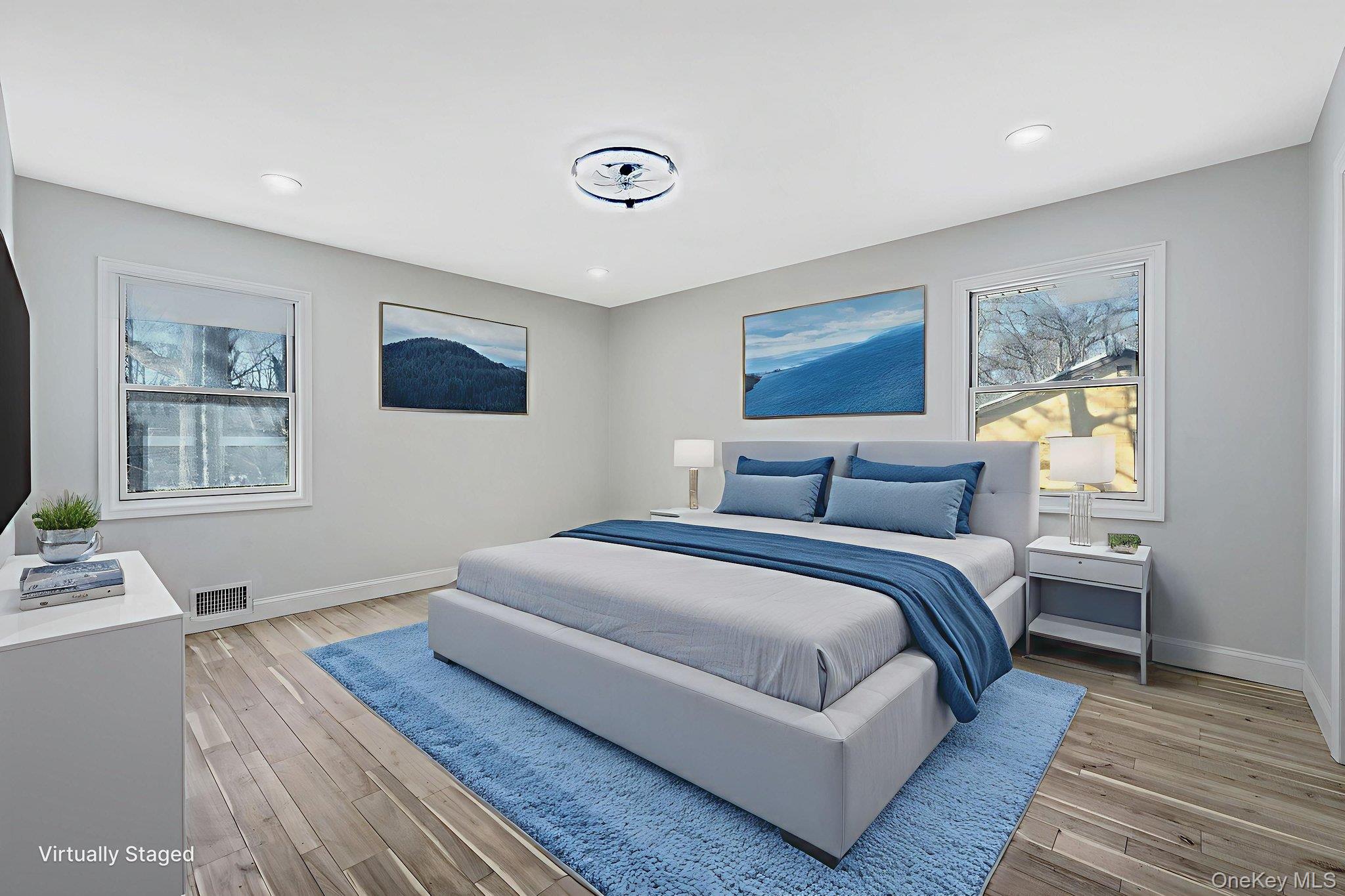 39 E Lyons Street, Melville, NY 11747