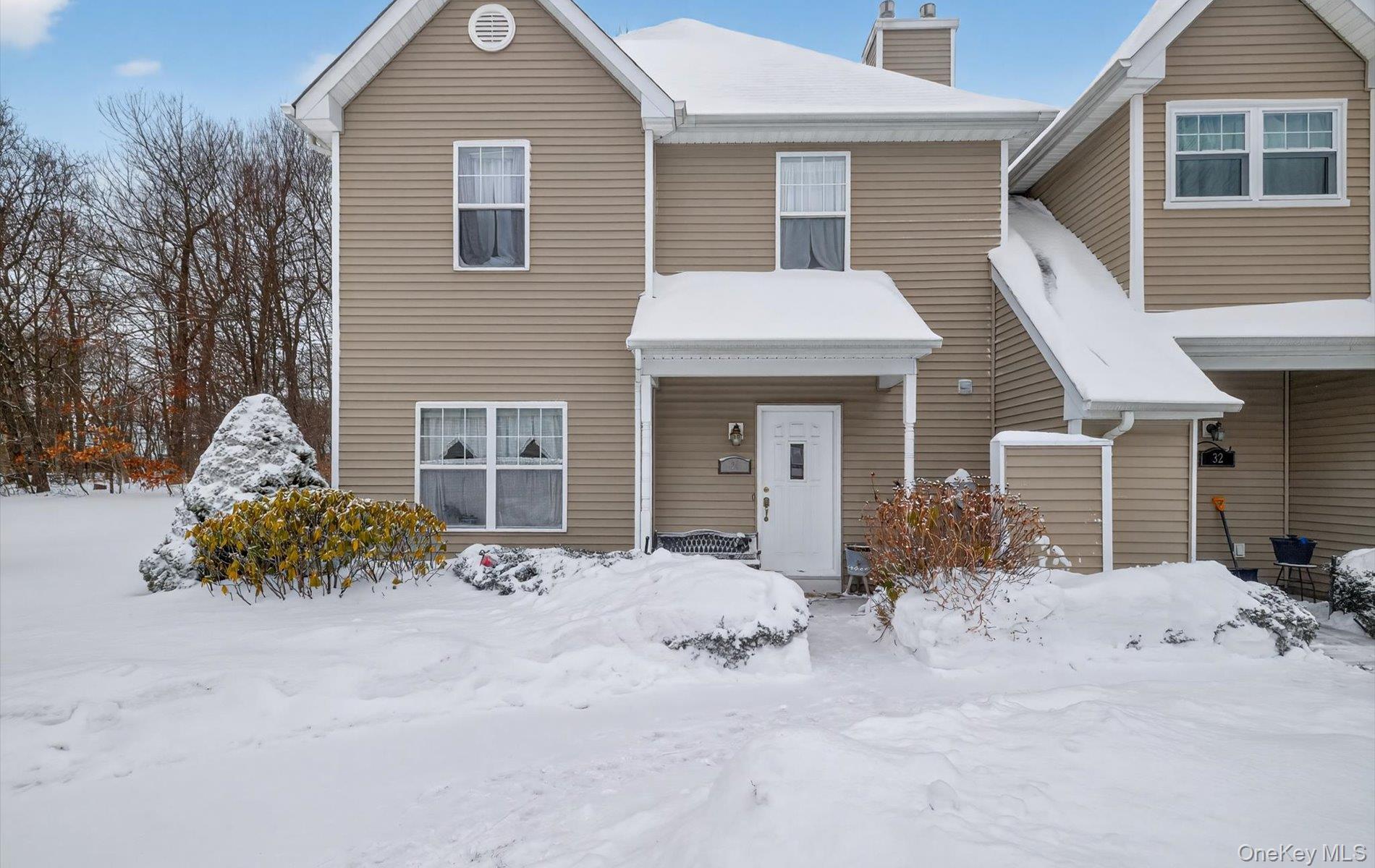 31 Daremy Circle, Medford, NY 11763