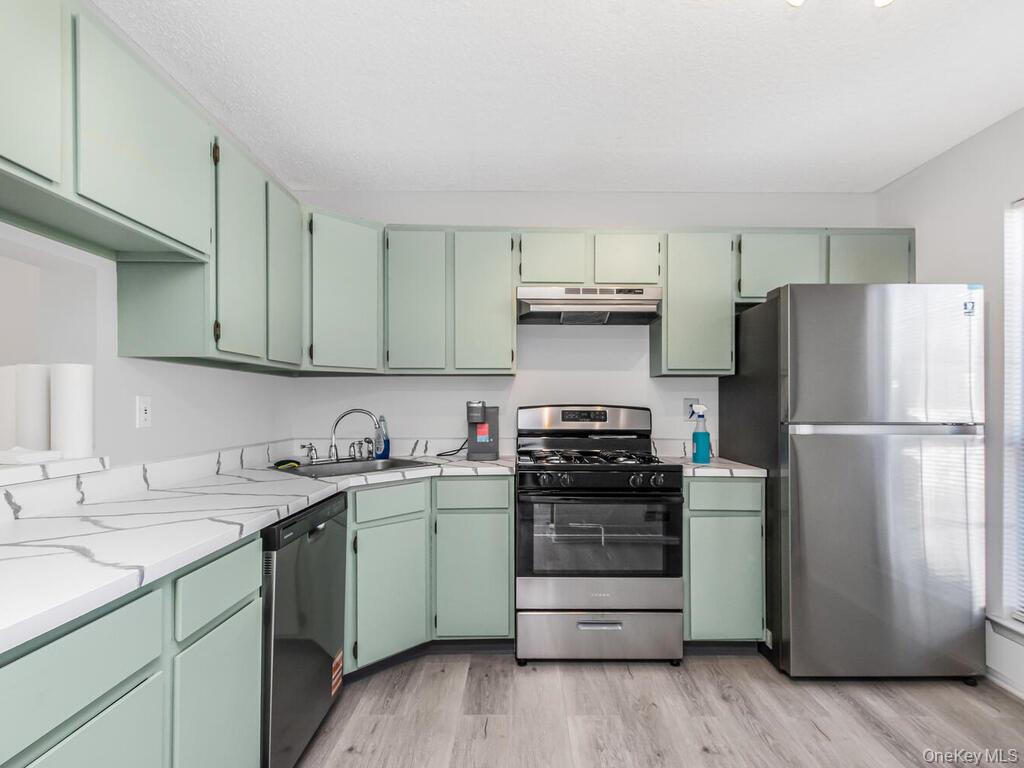 31 Winchester Avenue, Peekskill, NY 10566