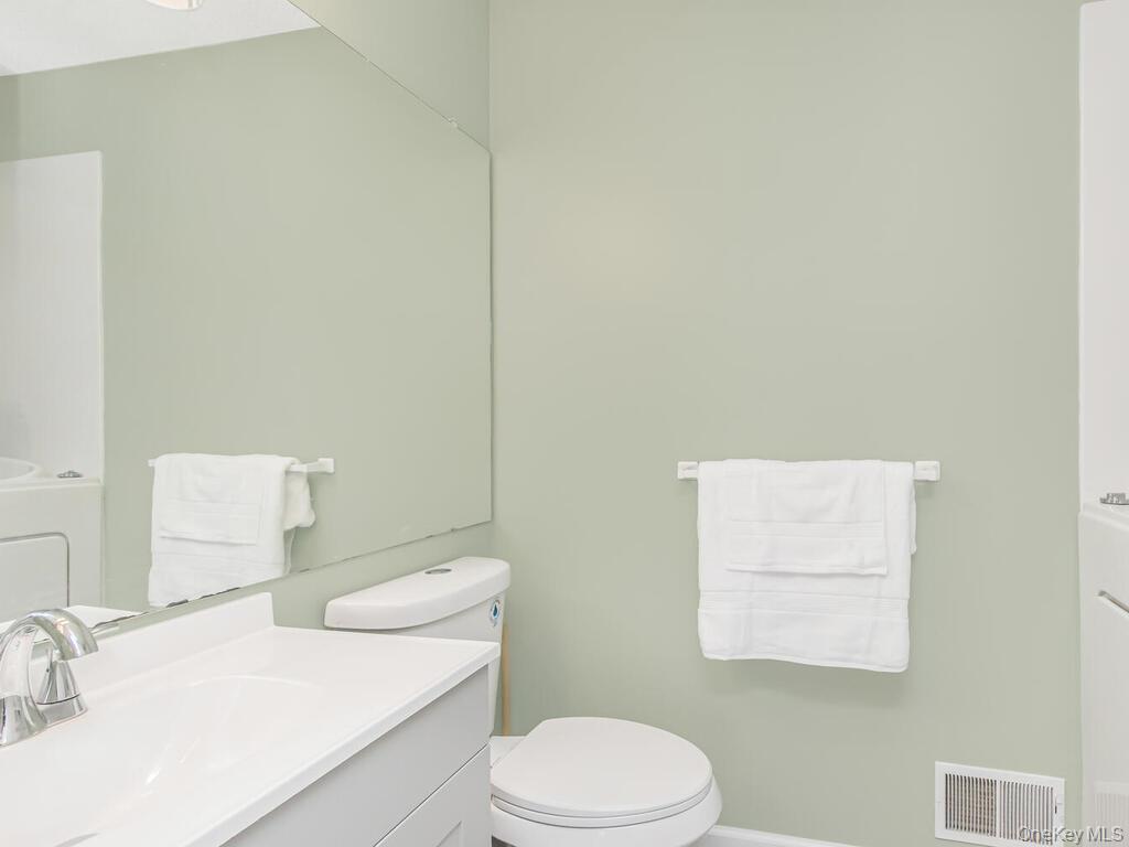 31 Winchester Avenue, Peekskill, NY 10566