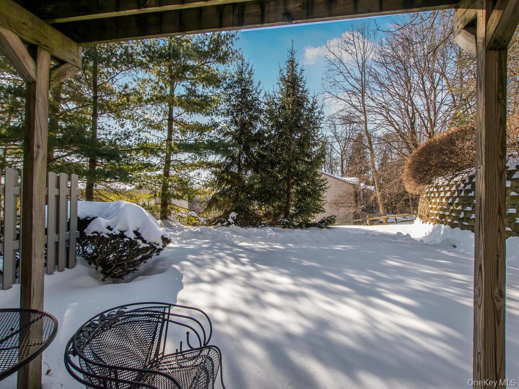 31 Winchester Avenue, Peekskill, NY 10566