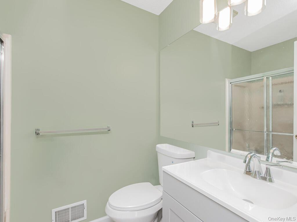 31 Winchester Avenue, Peekskill, NY 10566