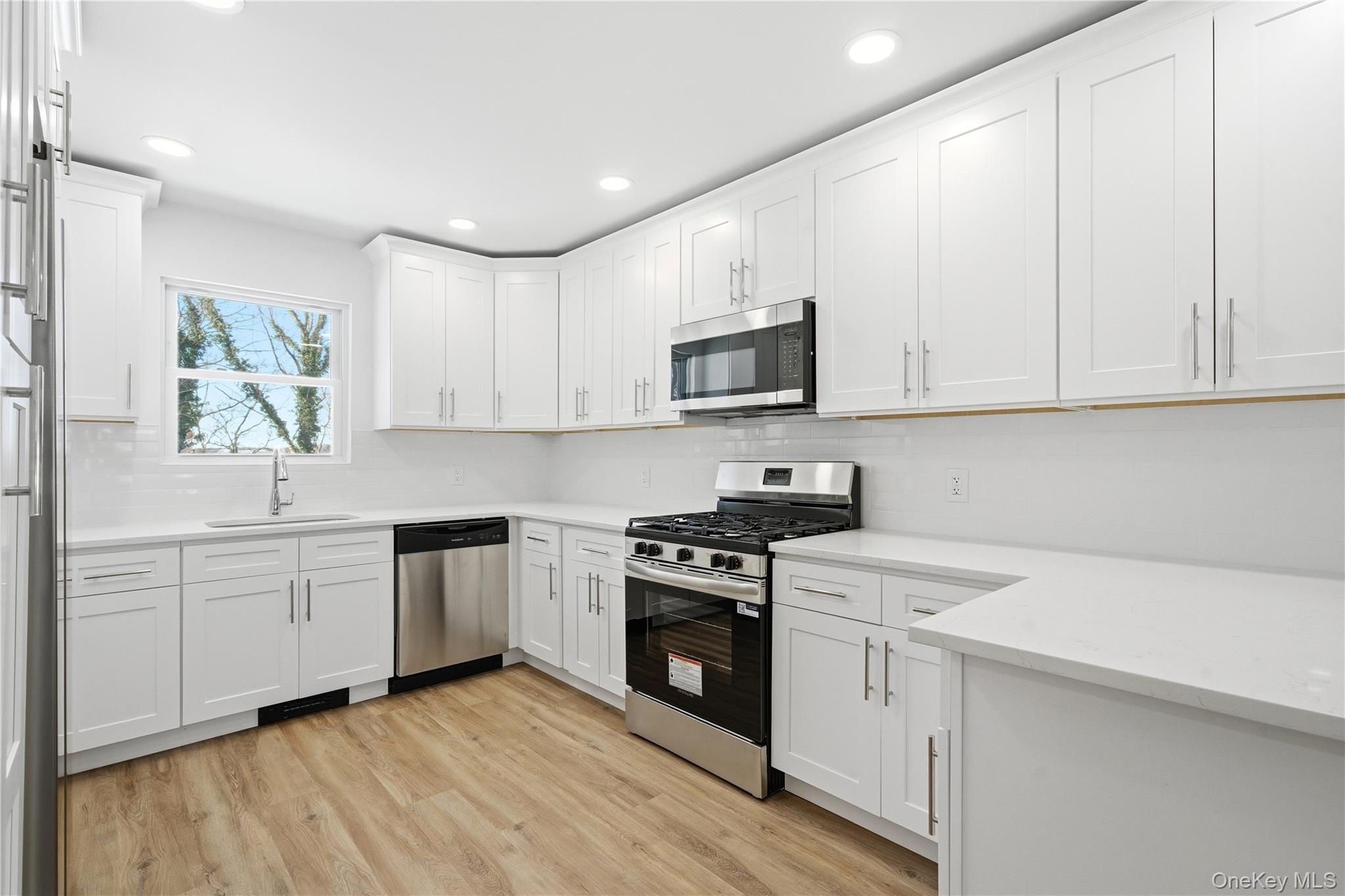 138 Calvert Avenue, Ronkonkoma, NY 11779