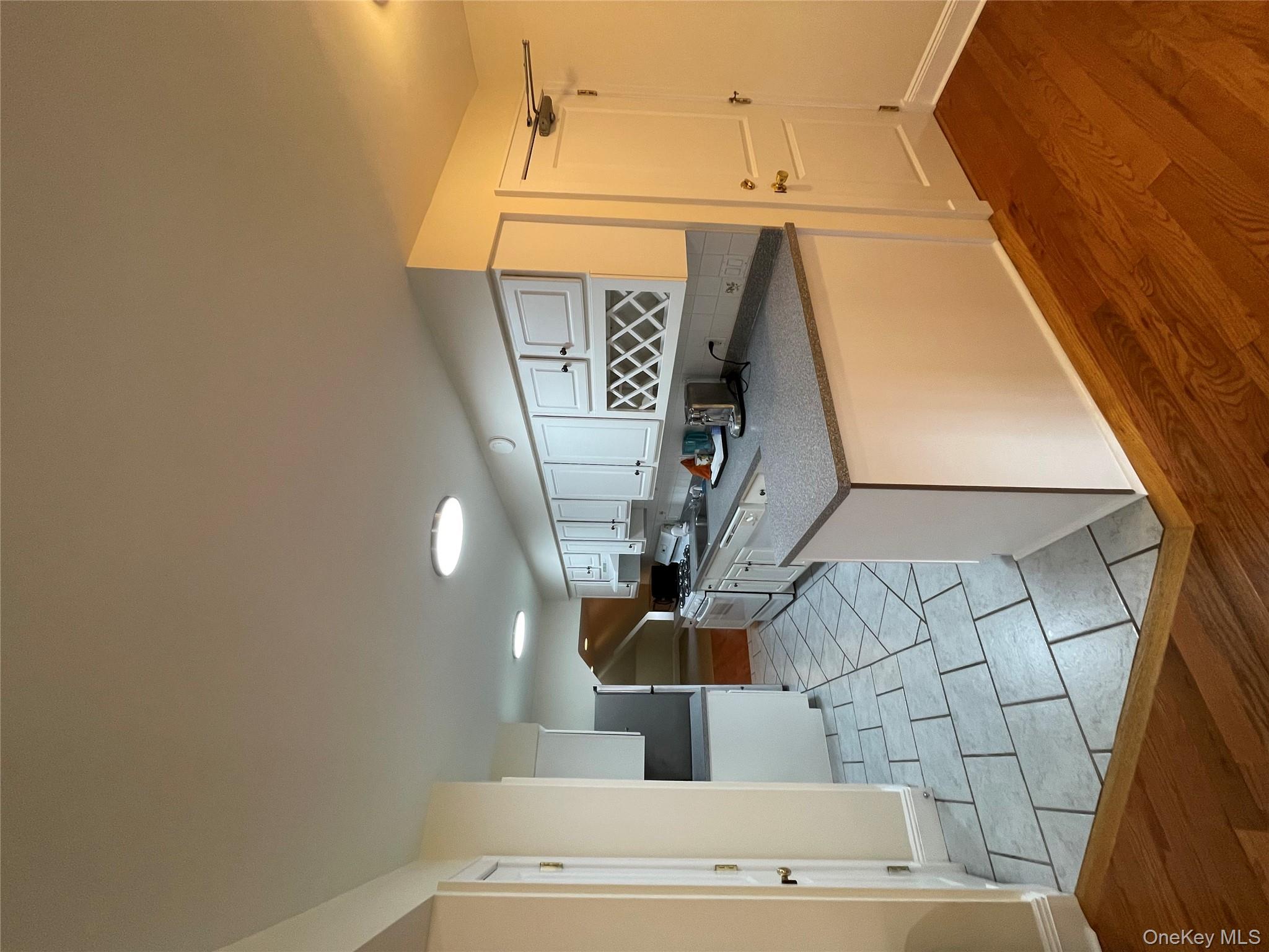 139 S Broadway # 8, Nyack, NY 10960