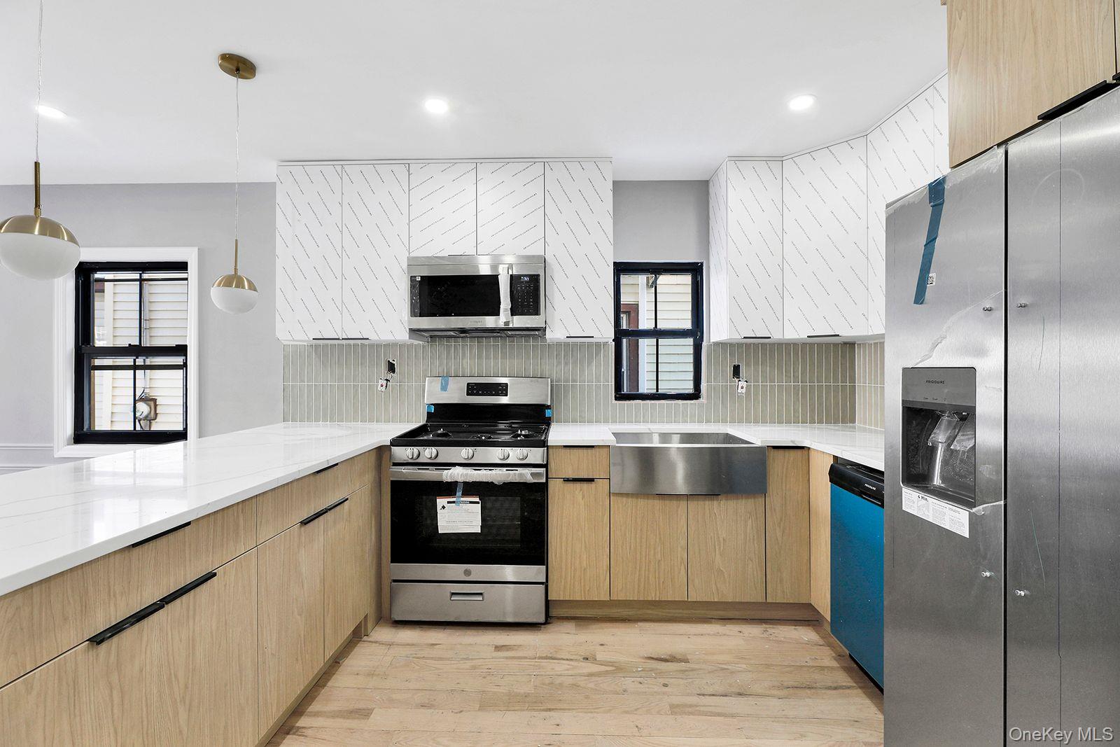 9318 Foster Avenue, Brooklyn, NY 11236