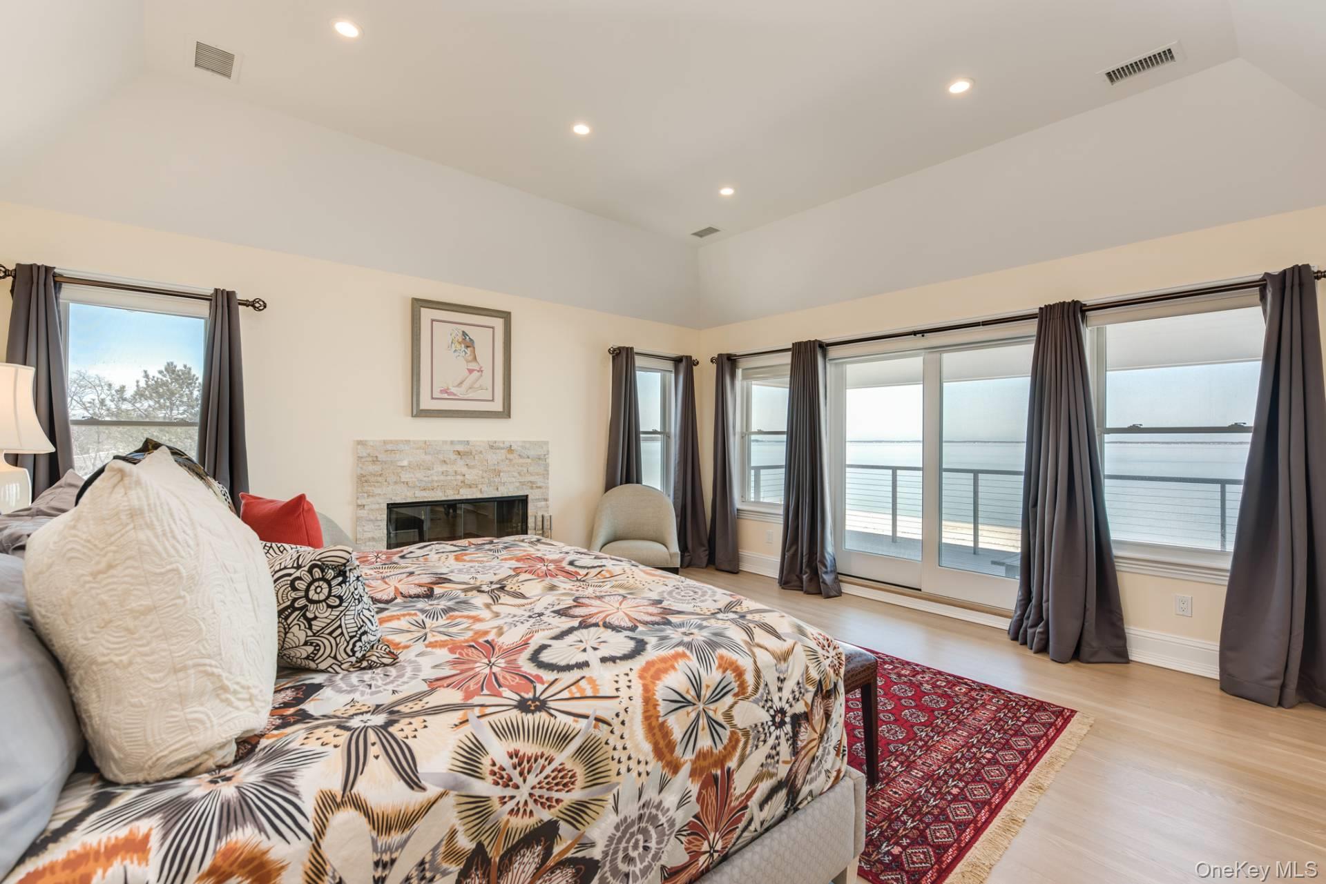 81 Cold Spring Point Road, Southampton, NY 11968