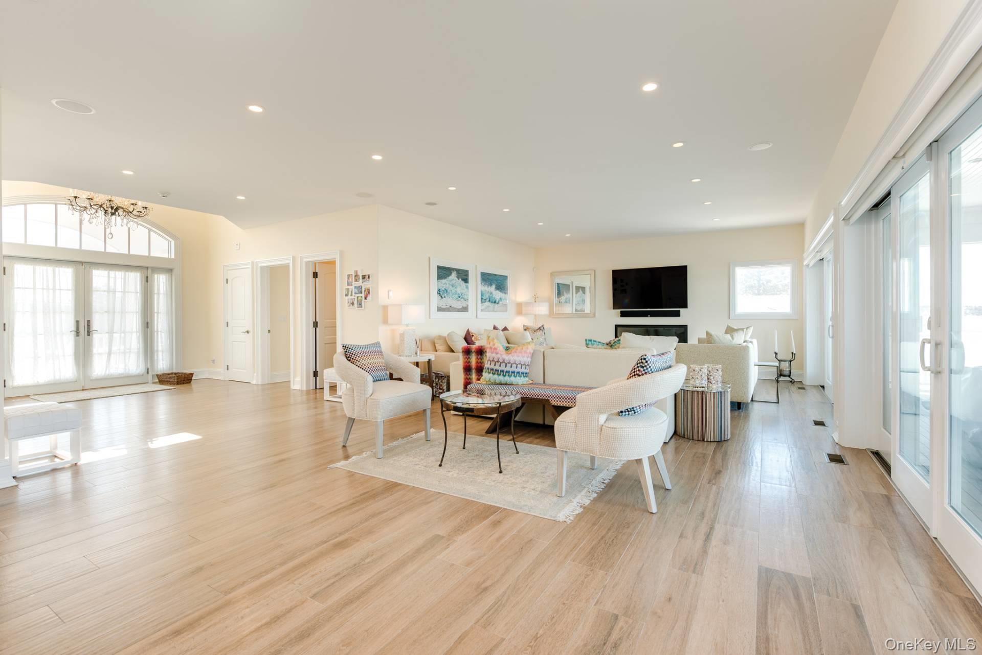 81 Cold Spring Point Road, Southampton, NY 11968