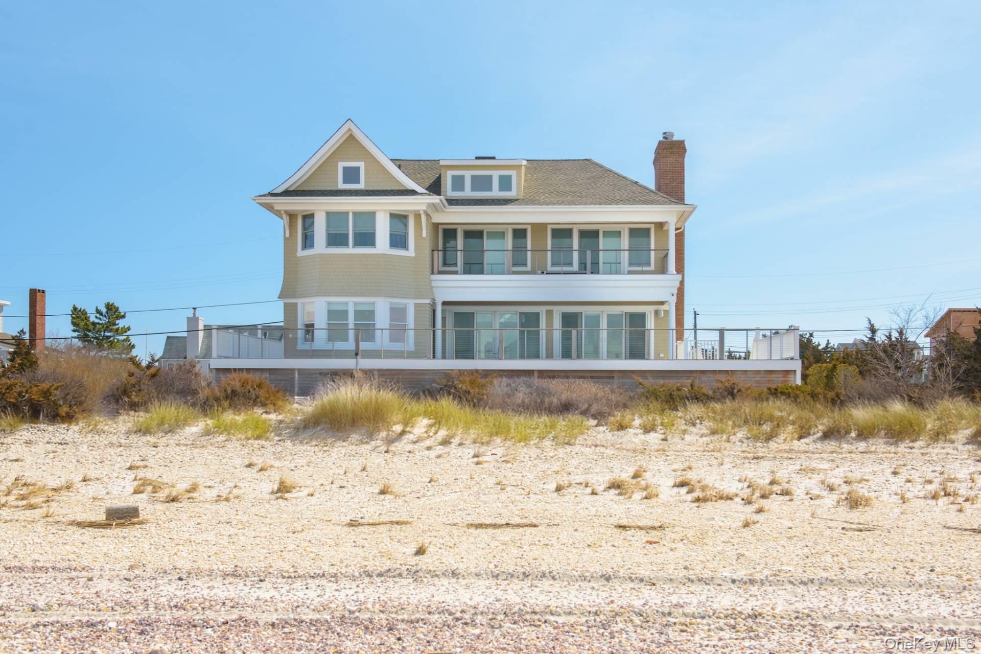 81 Cold Spring Point Road, Southampton, NY 11968