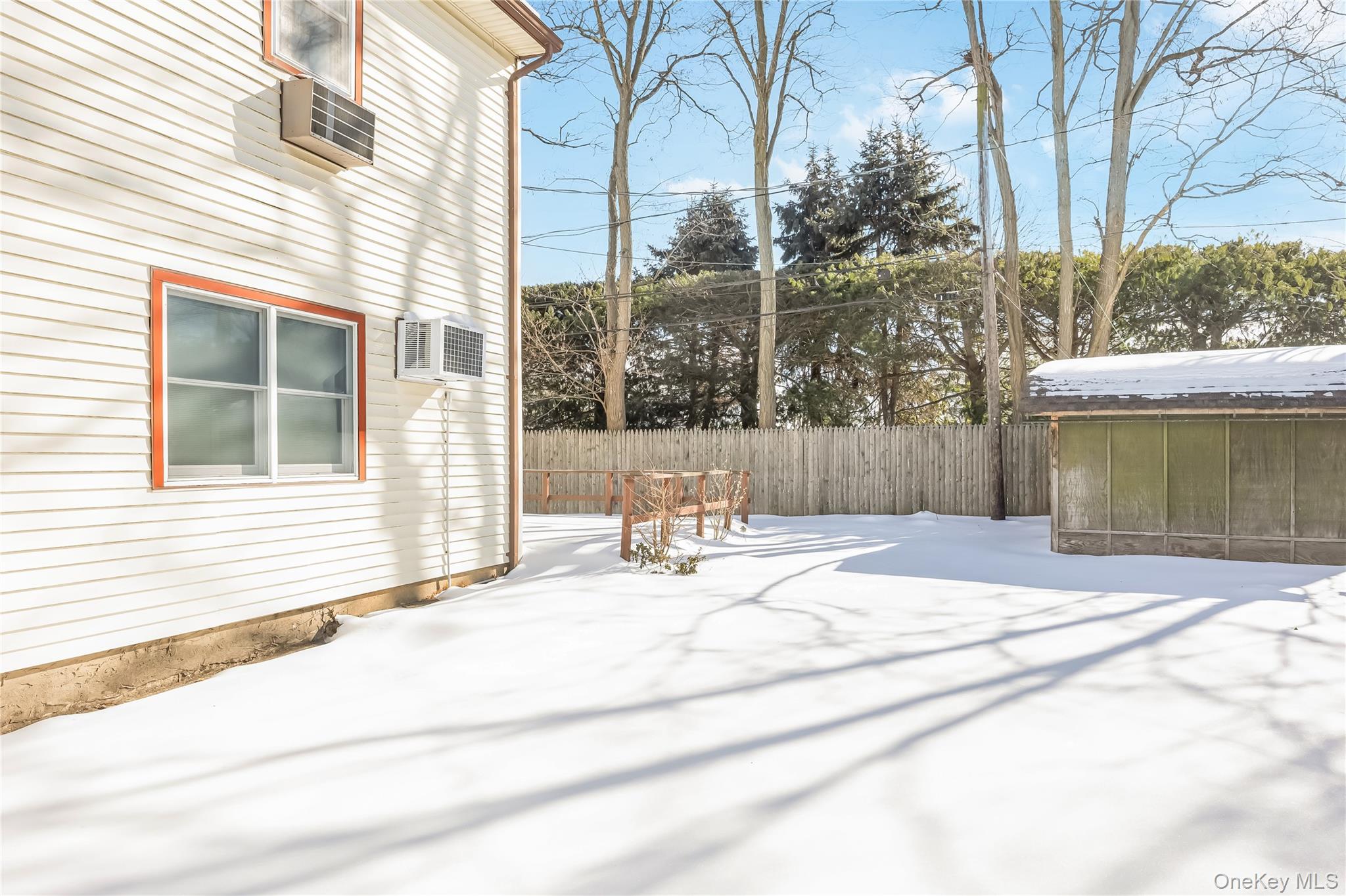 10 Leanore Drive, Farmingdale, NY 11735