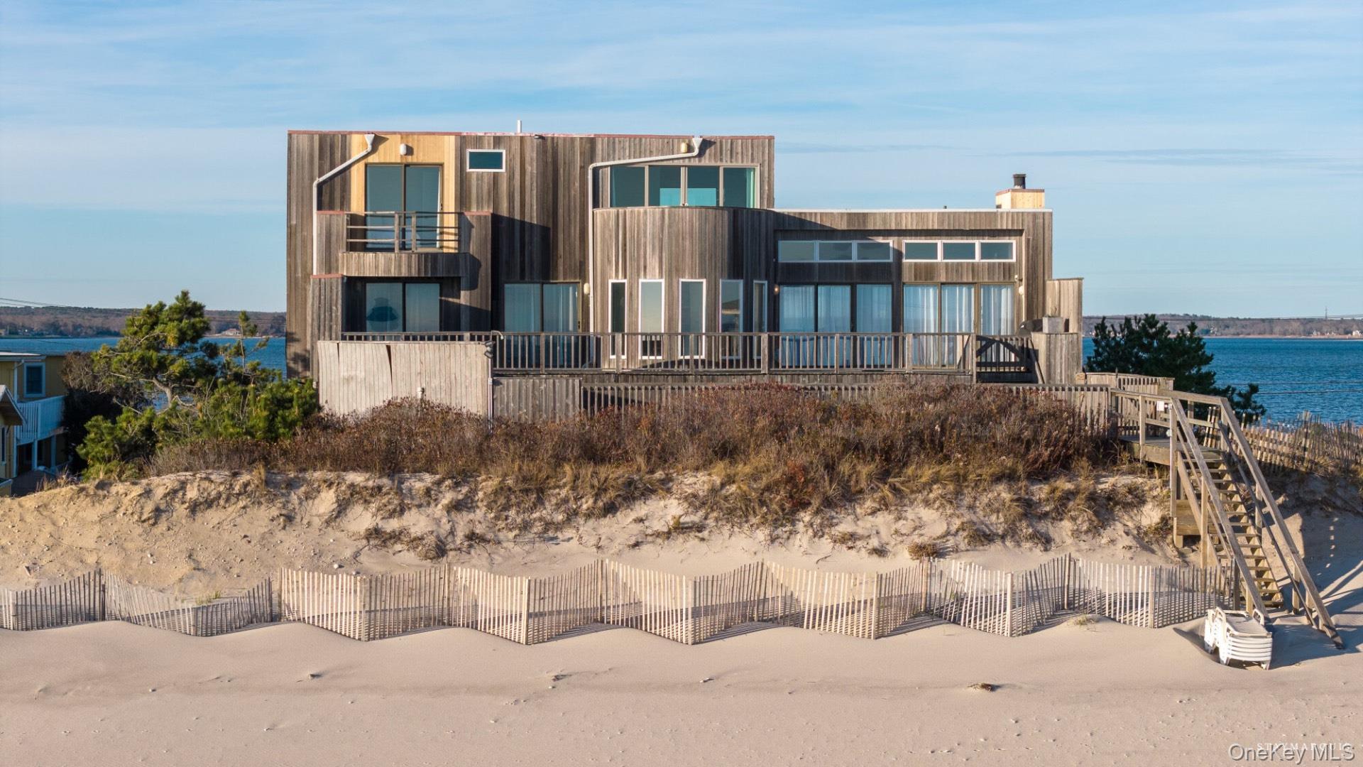 40 Dune Road, Hampton Bays, NY 11946