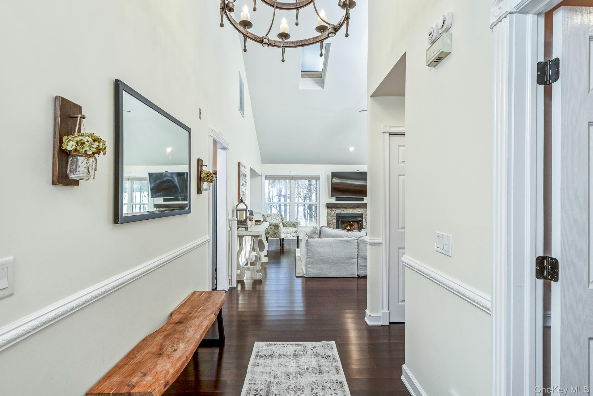 Manorville, NY 11949