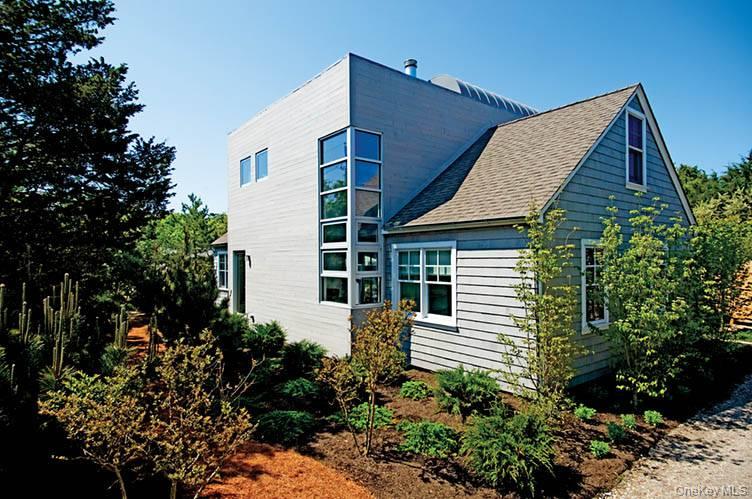 54 Gardiner Drive, Amagansett, NY 11930