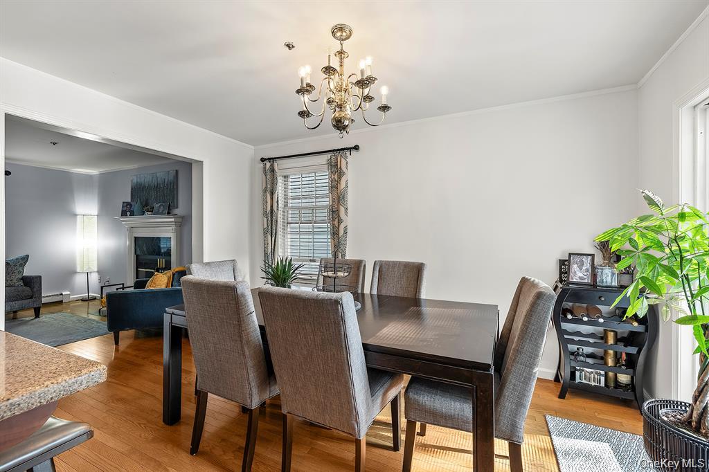 16 Stoneham Place, White Plains, NY 10607