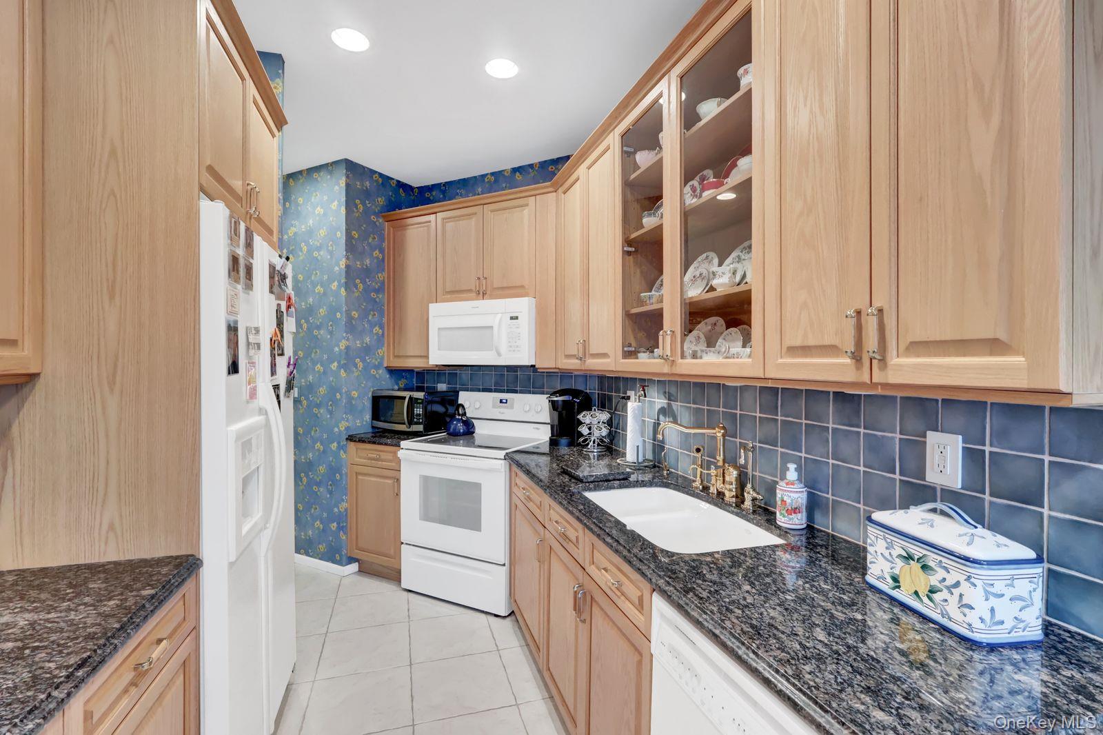 202 Carriage Lane, Plainview, NY 11803