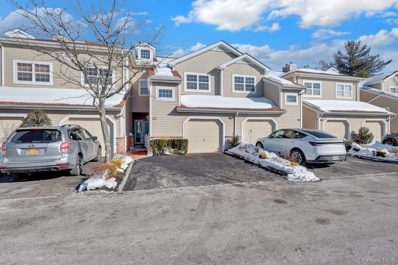 202 Carriage Lane, Plainview, NY 11803