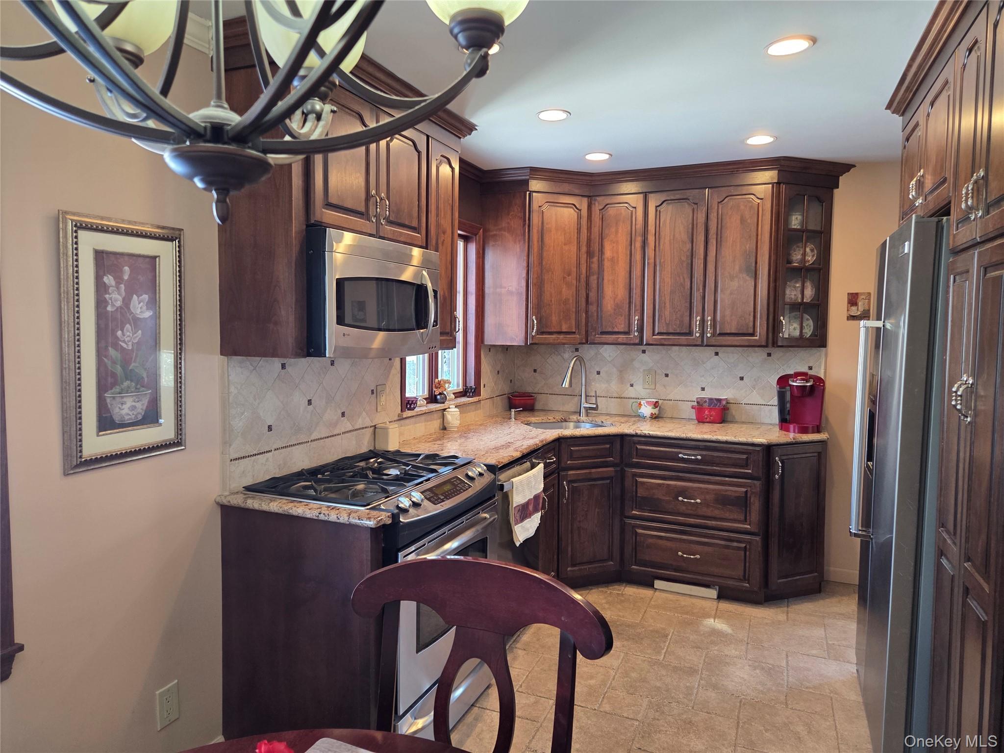 912 Oaks Drive, Franklin Square, NY 11010