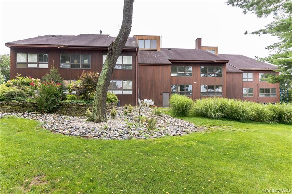 301 Old Tarrytown Road, White Plains, NY 10603