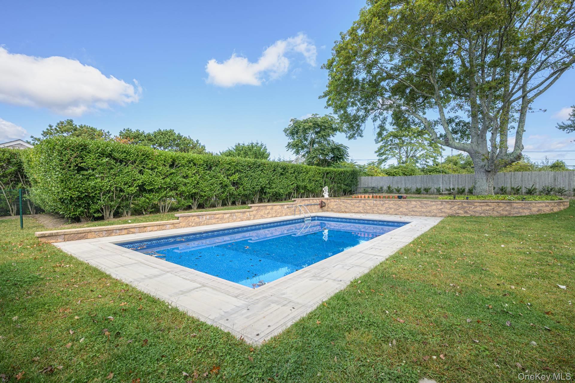 27 Landing Lane, Southampton, NY 11968