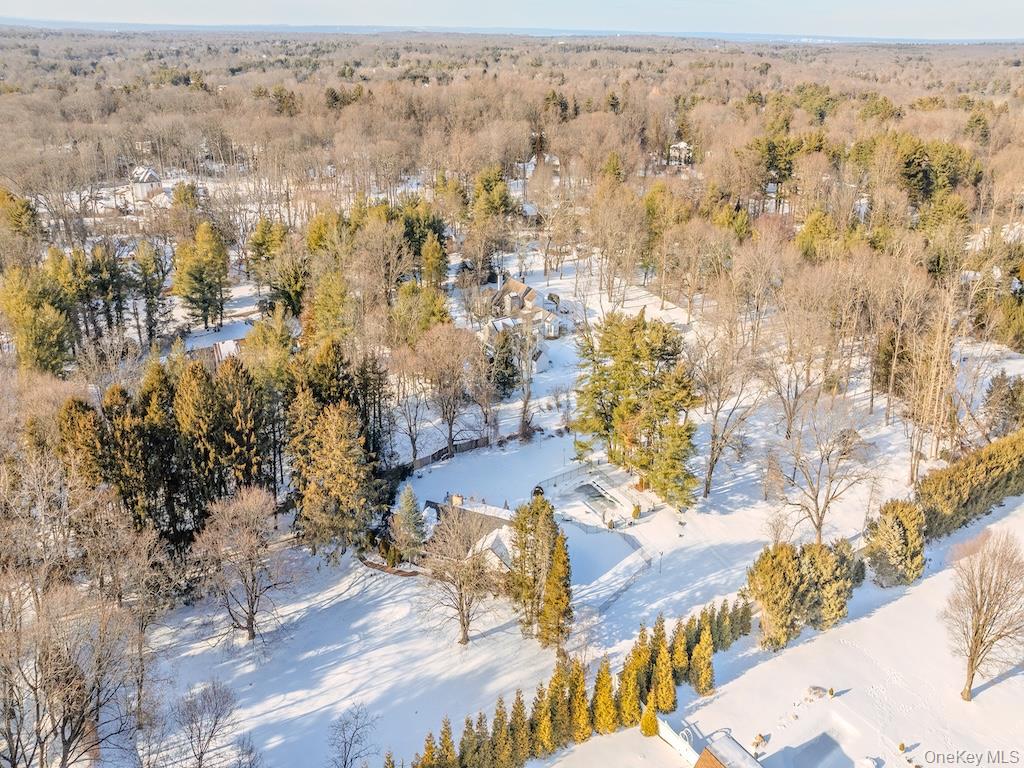 Brookville, NY 11545