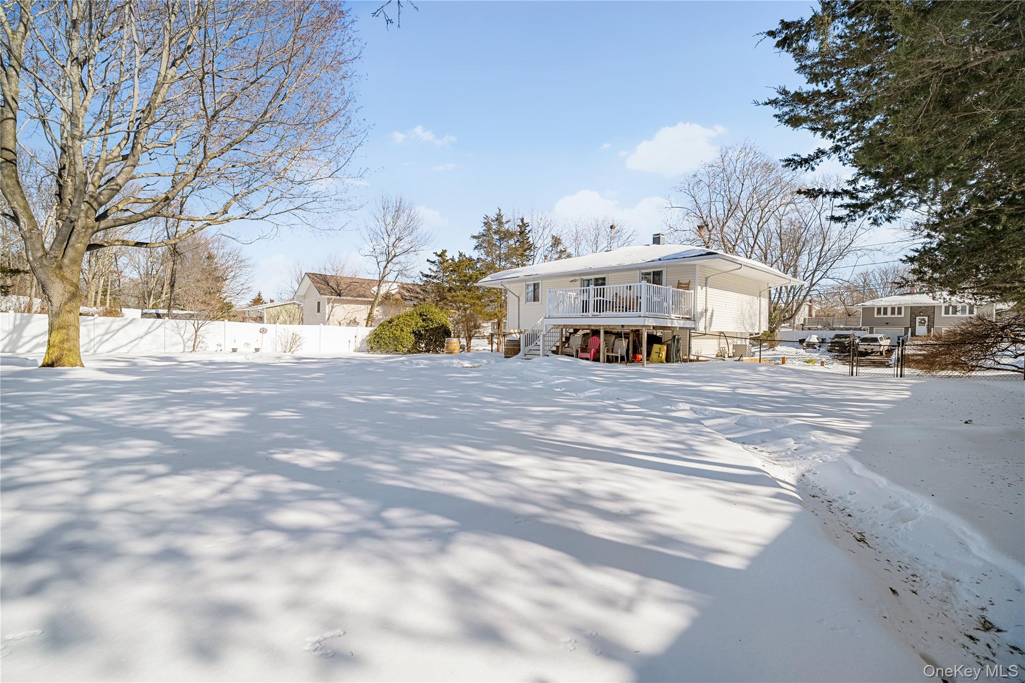 14 Pheasant Lane, East Setauket, NY 11733