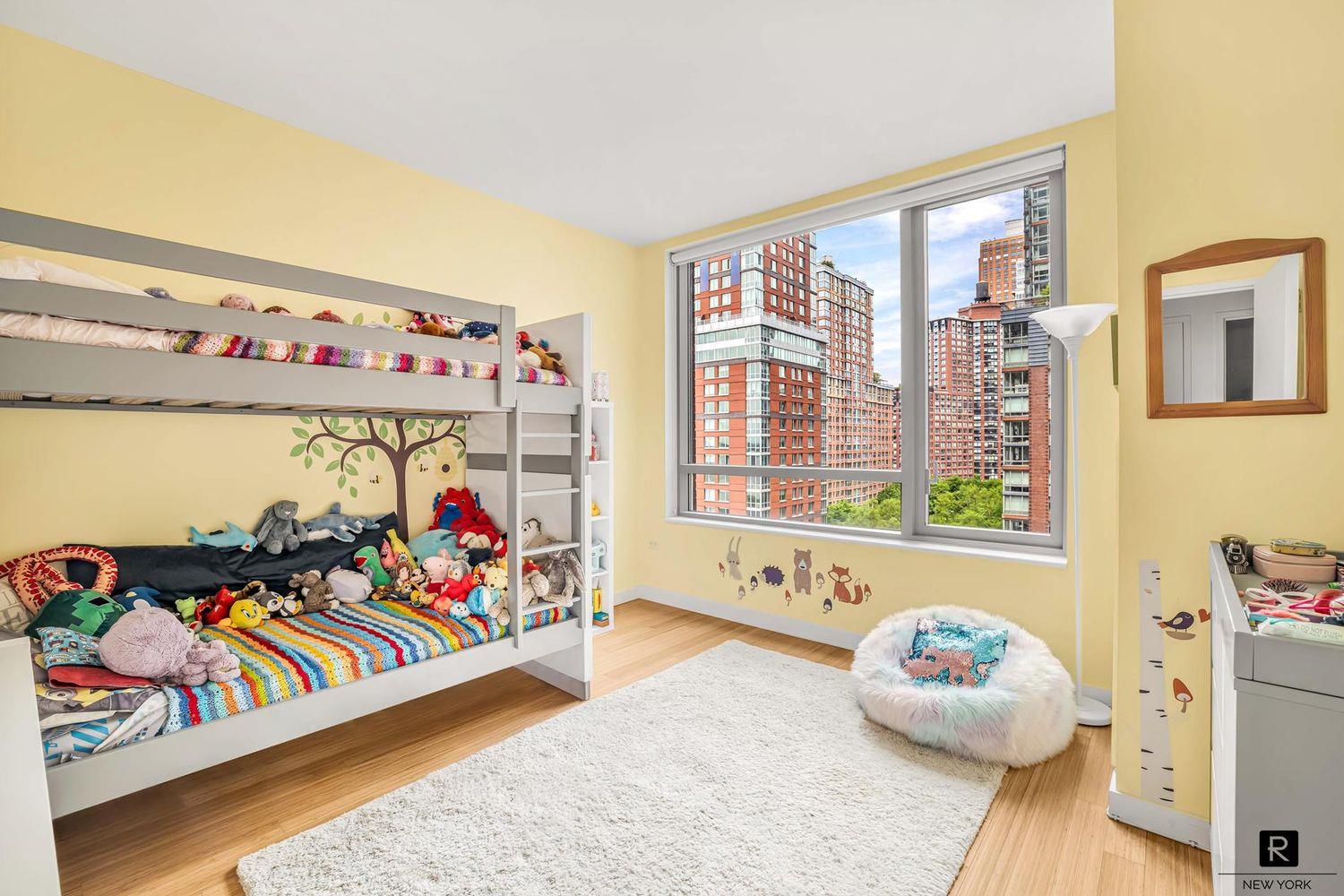 2 River Terrace # 9-A, New York (Manhattan), NY 10282