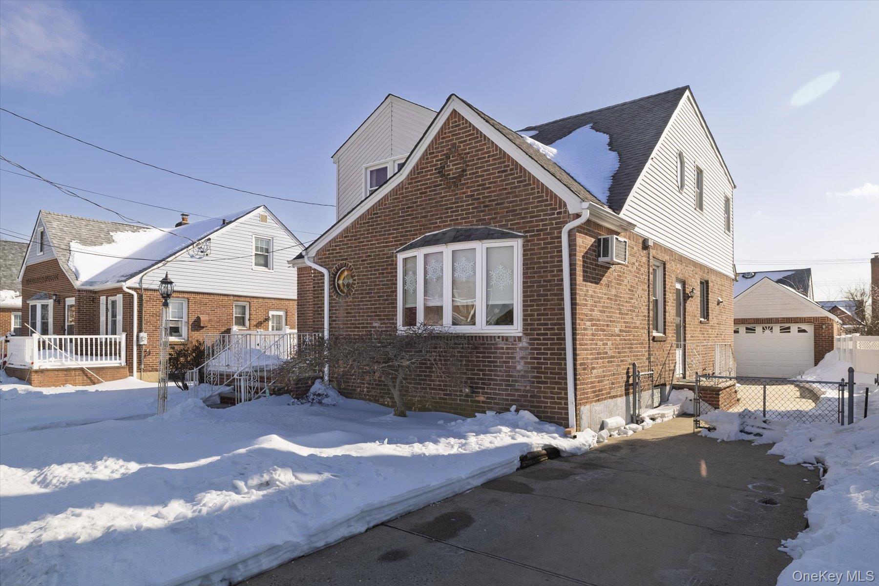 1065 Russell Street, Franklin Square, NY 11010