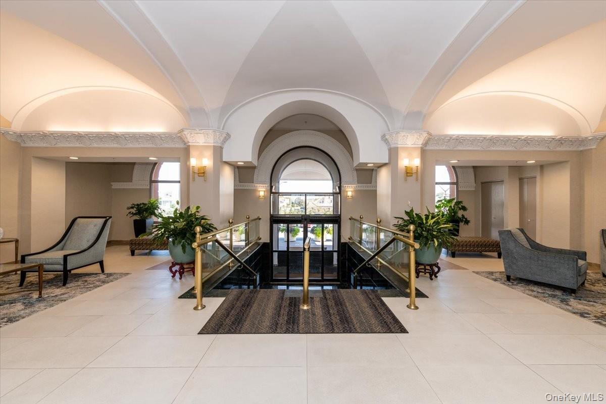 2 Richmond Road # 4th Floor, Lido Beach, NY 11561