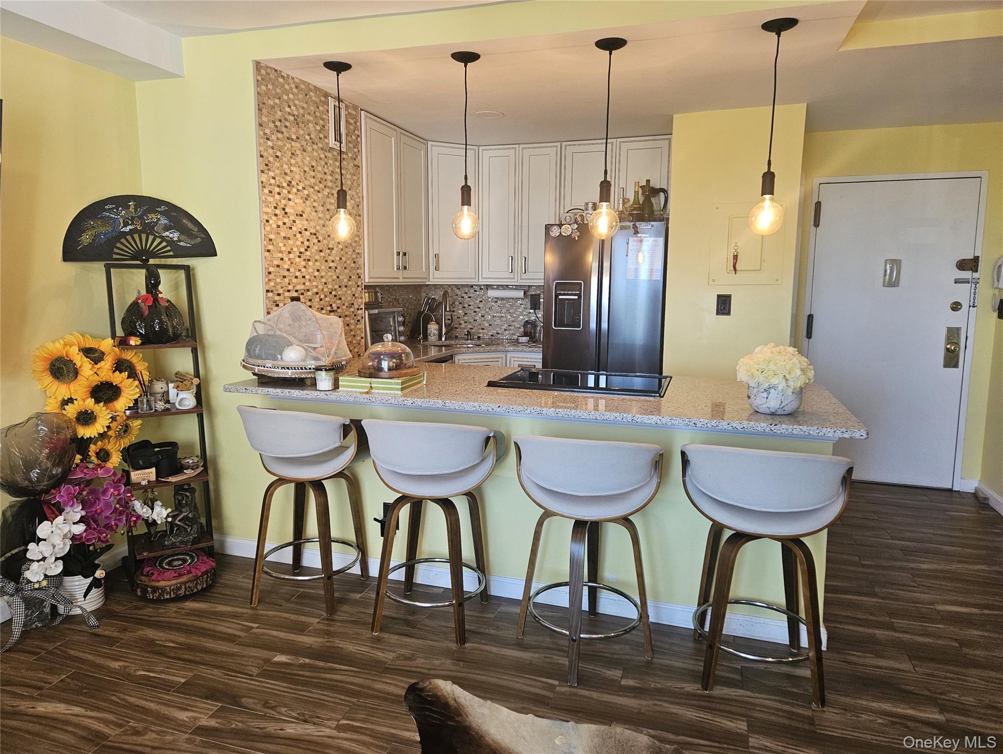 2 Richmond Road # 4th Floor, Lido Beach, NY 11561