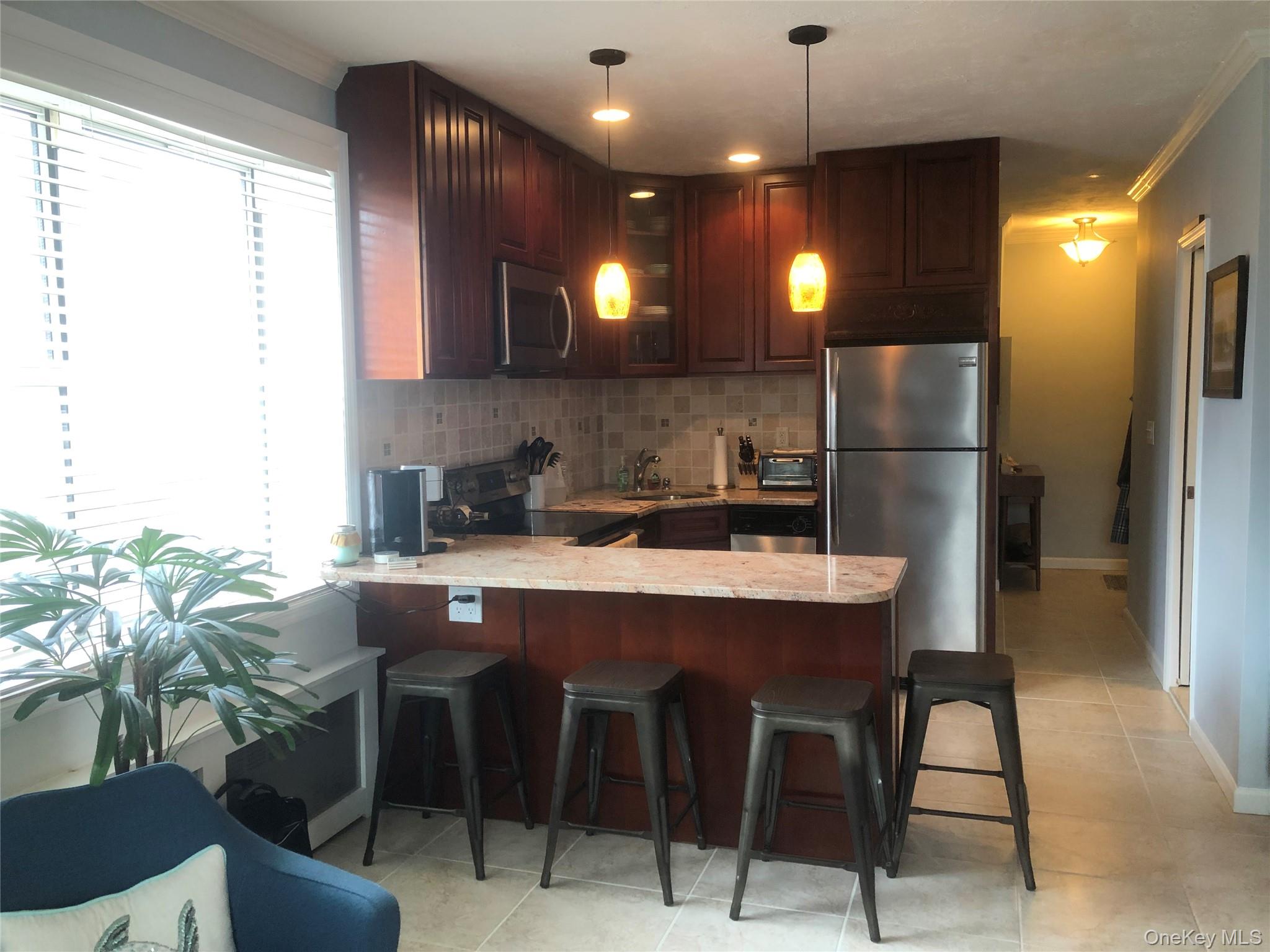 855 E Broadway # LD, Long Beach, NY 11561