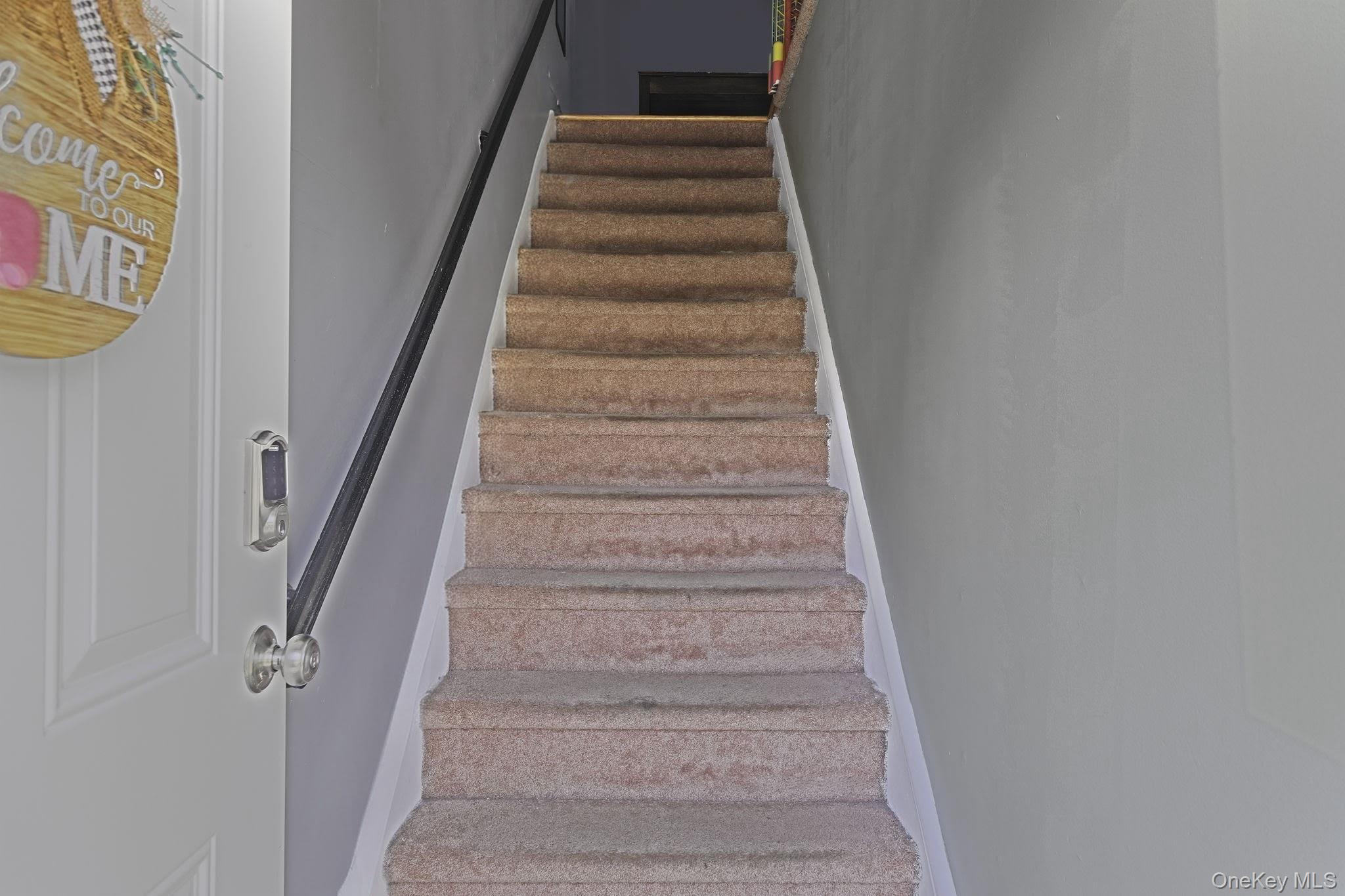 6 Bailey # 6, Middle Island, NY 11953