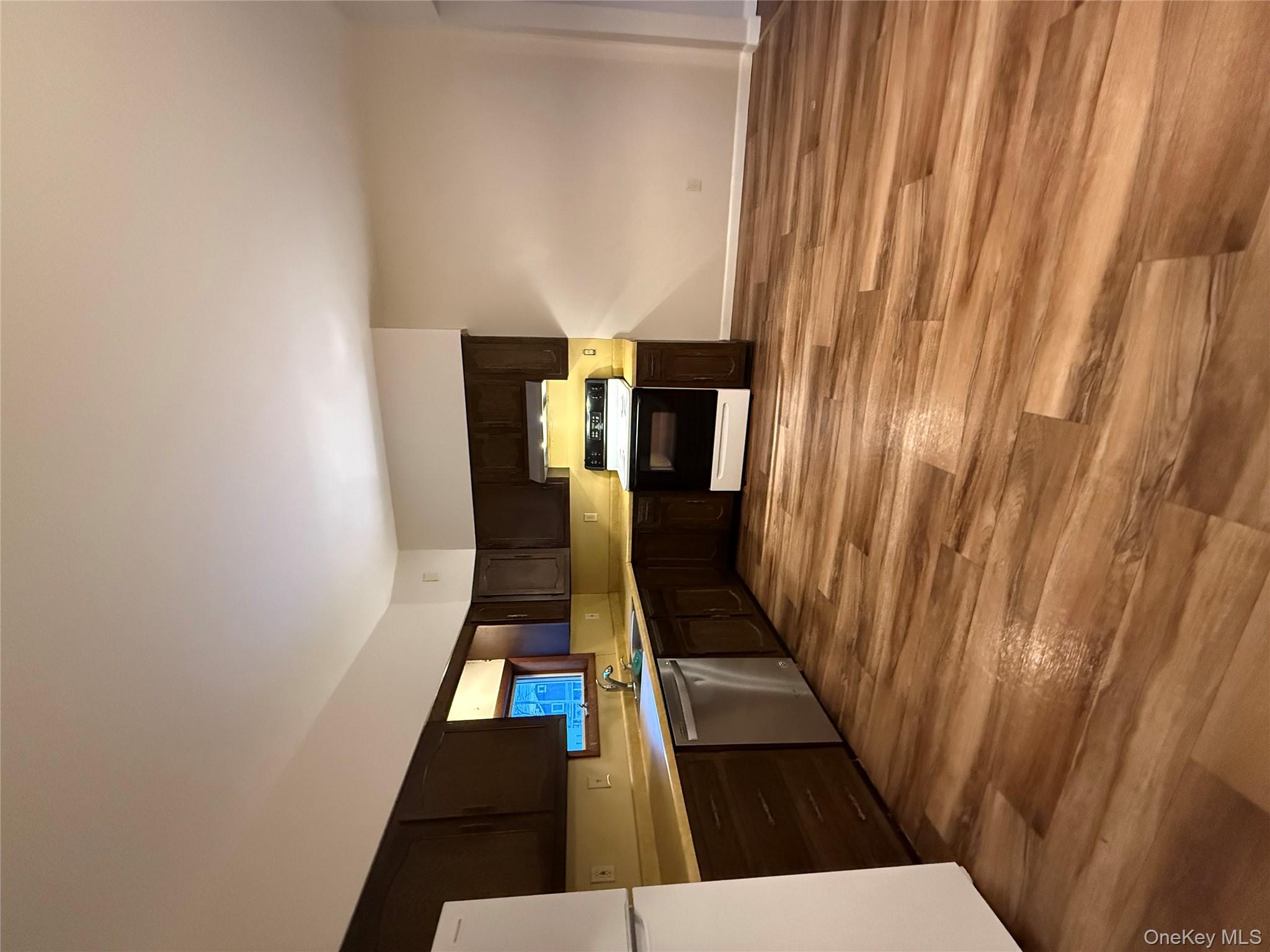 90 W Main Street, Walden, NY 12586