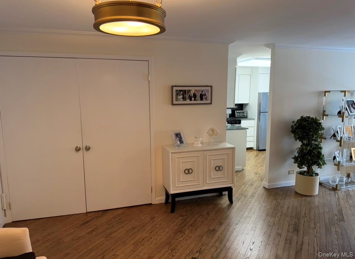 1 BAY CLUB Drive # 12 F, Bayside, NY 11360