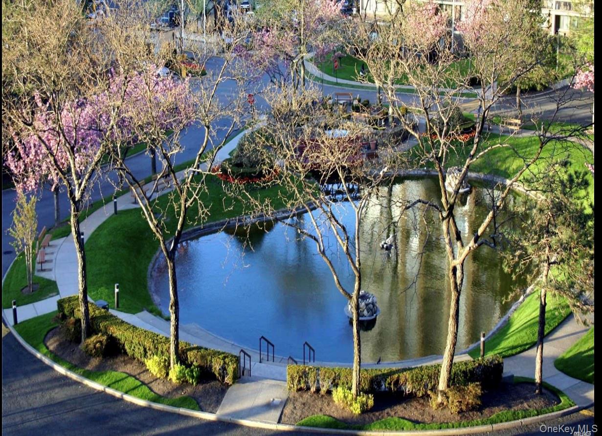 1 BAY CLUB Drive # 12 F, Bayside, NY 11360