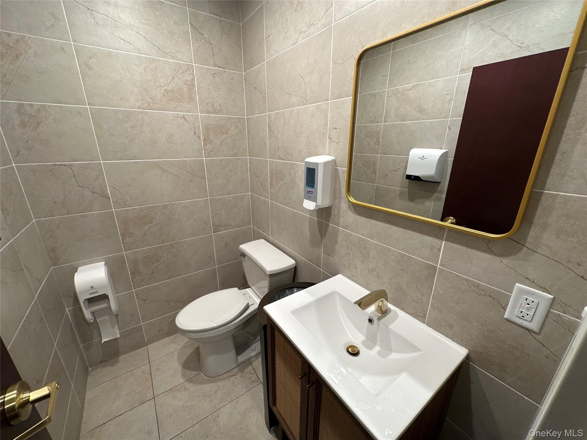 1015 Cedar Lane # 206, Woodmere, NY 11598