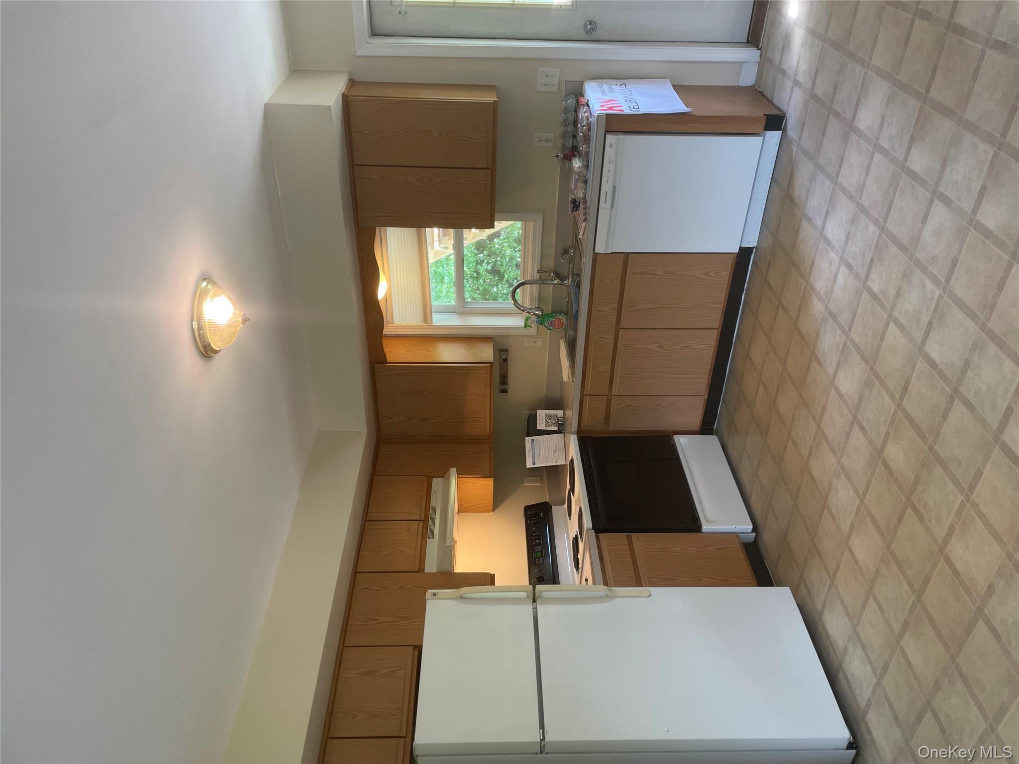 696 South Street # Unit 2, Highland, NY 12528