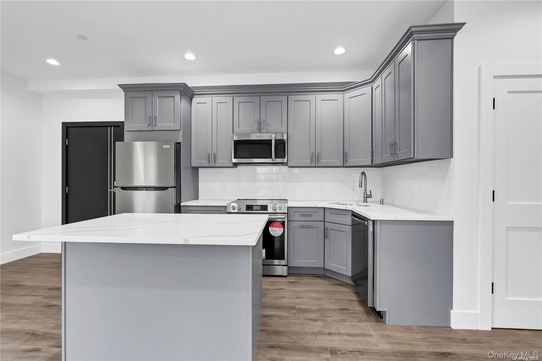 533 Greenwich Street # 1D, Hempstead, NY 11550