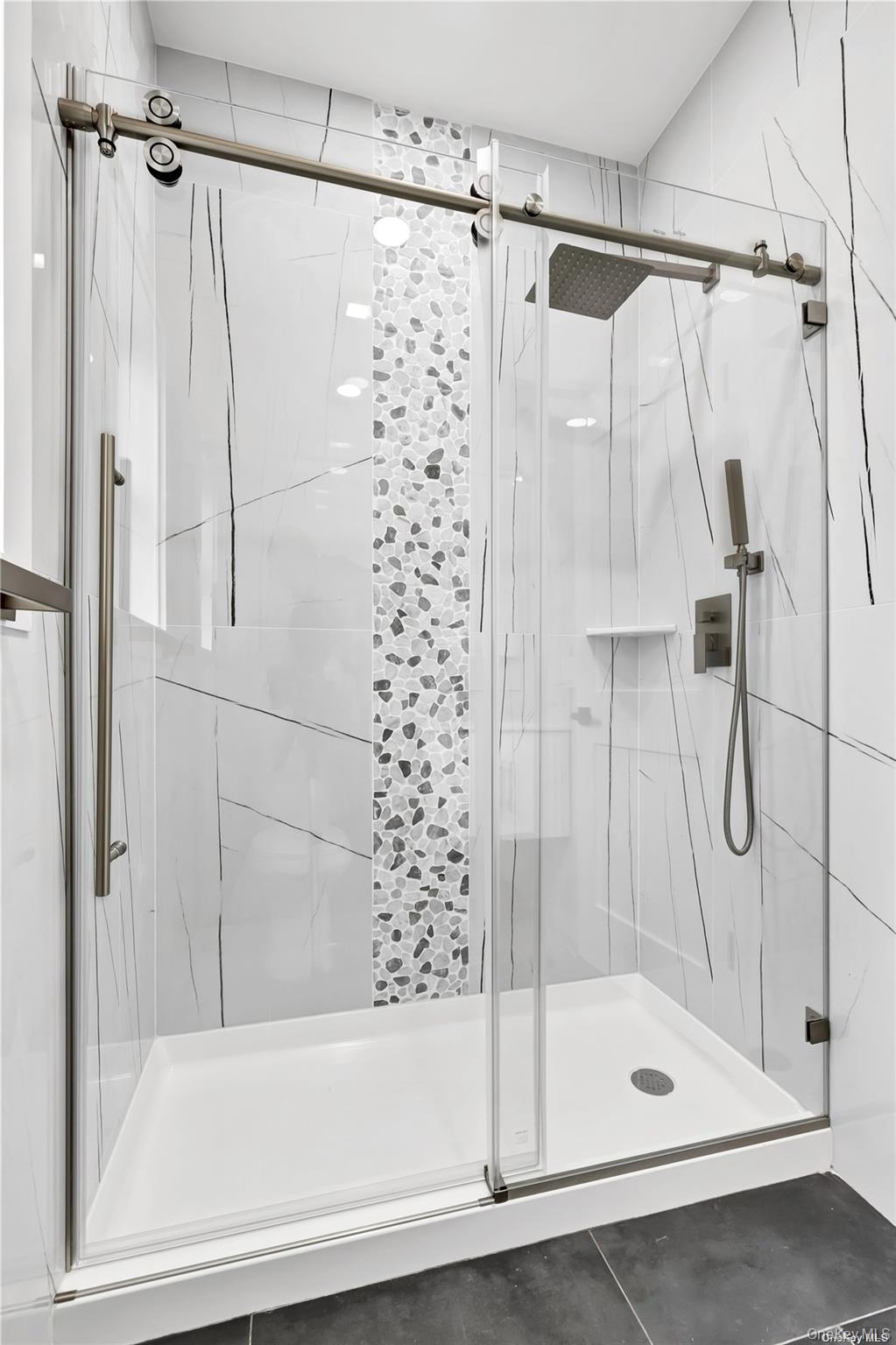 533 Greenwich Street # 1D, Hempstead, NY 11550