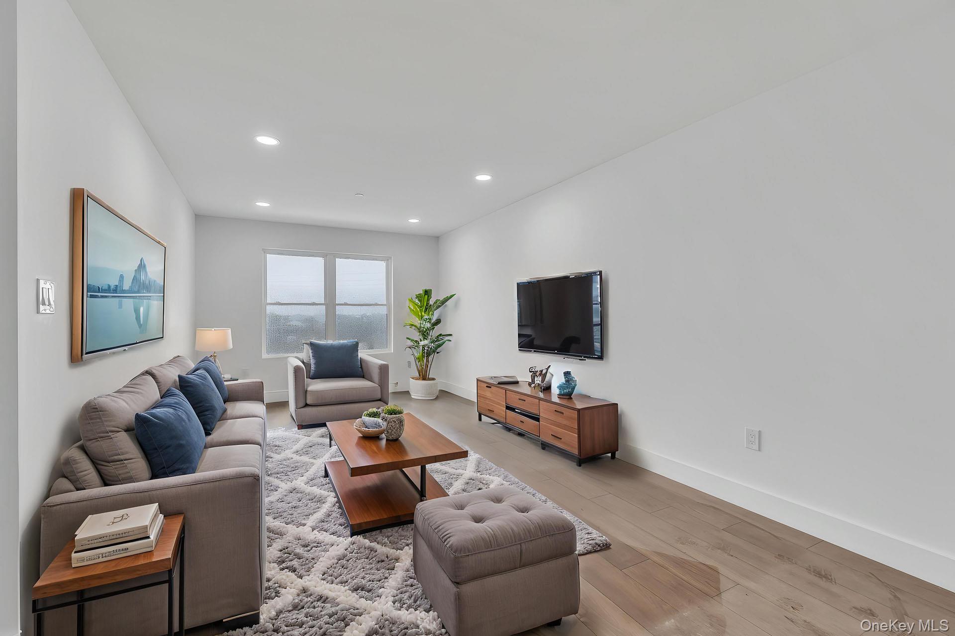 74 Broadway # 2A, Freeport, NY 11520