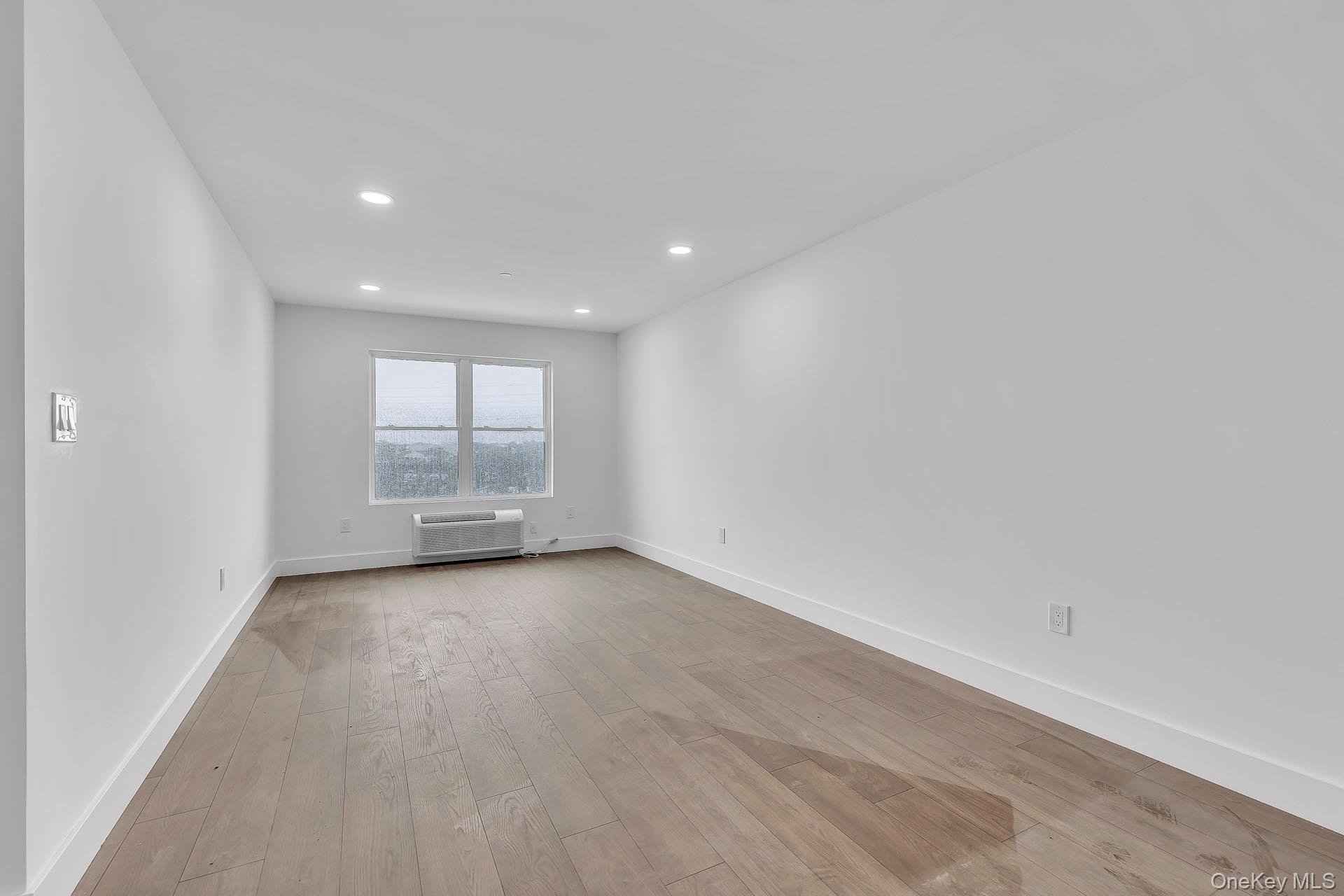 74 Broadway # 2A, Freeport, NY 11520