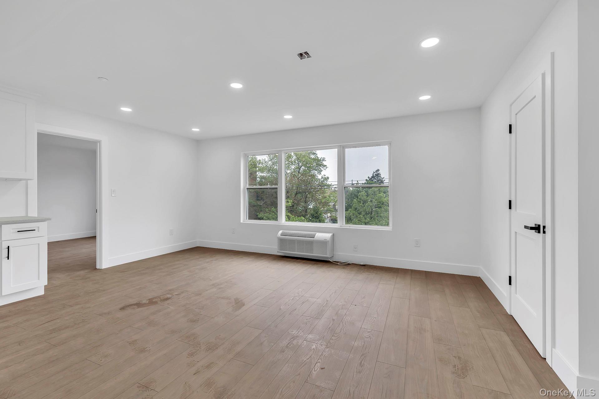 74 Broadway # 2C, Freeport, NY 11520