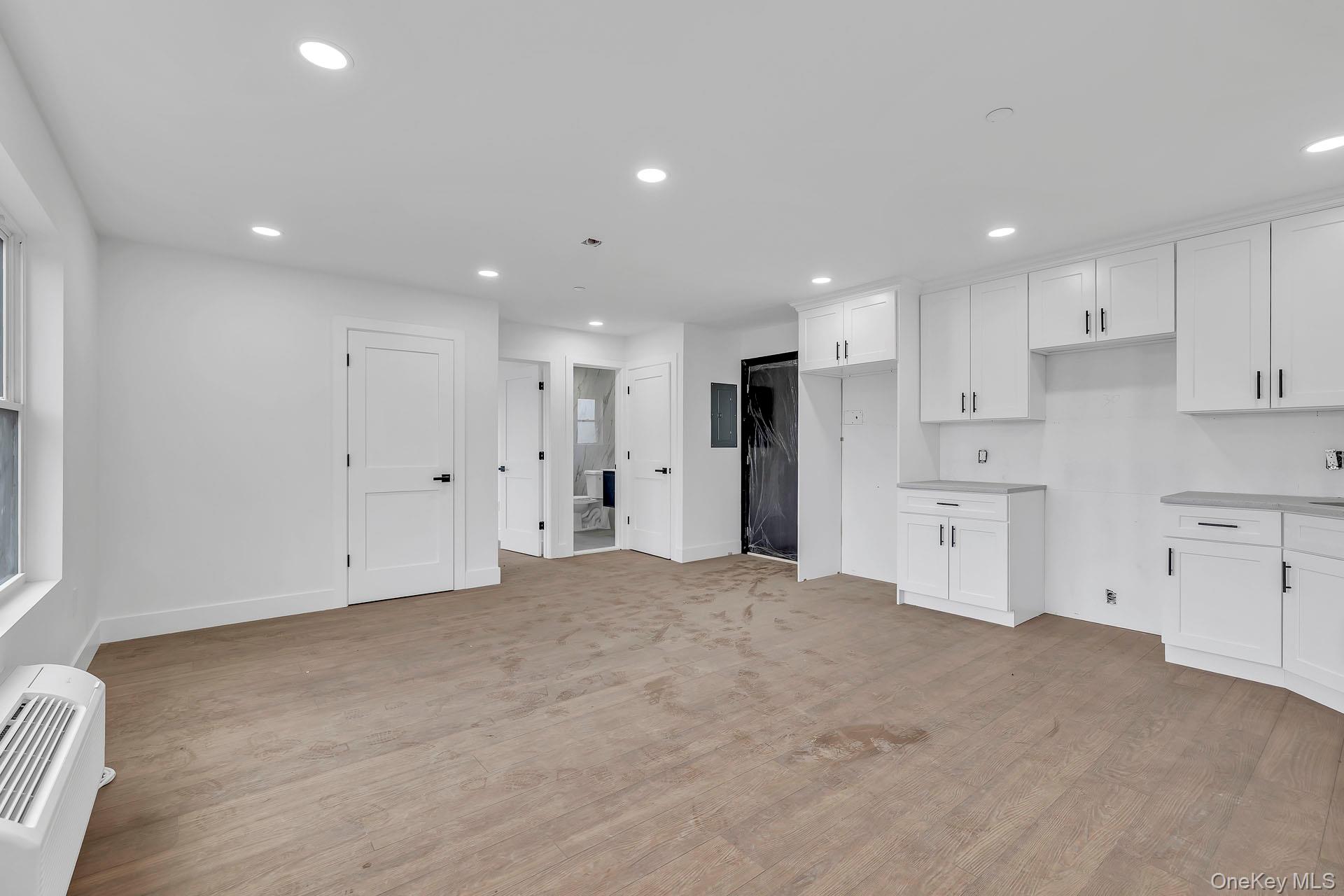 74 Broadway # 2C, Freeport, NY 11520