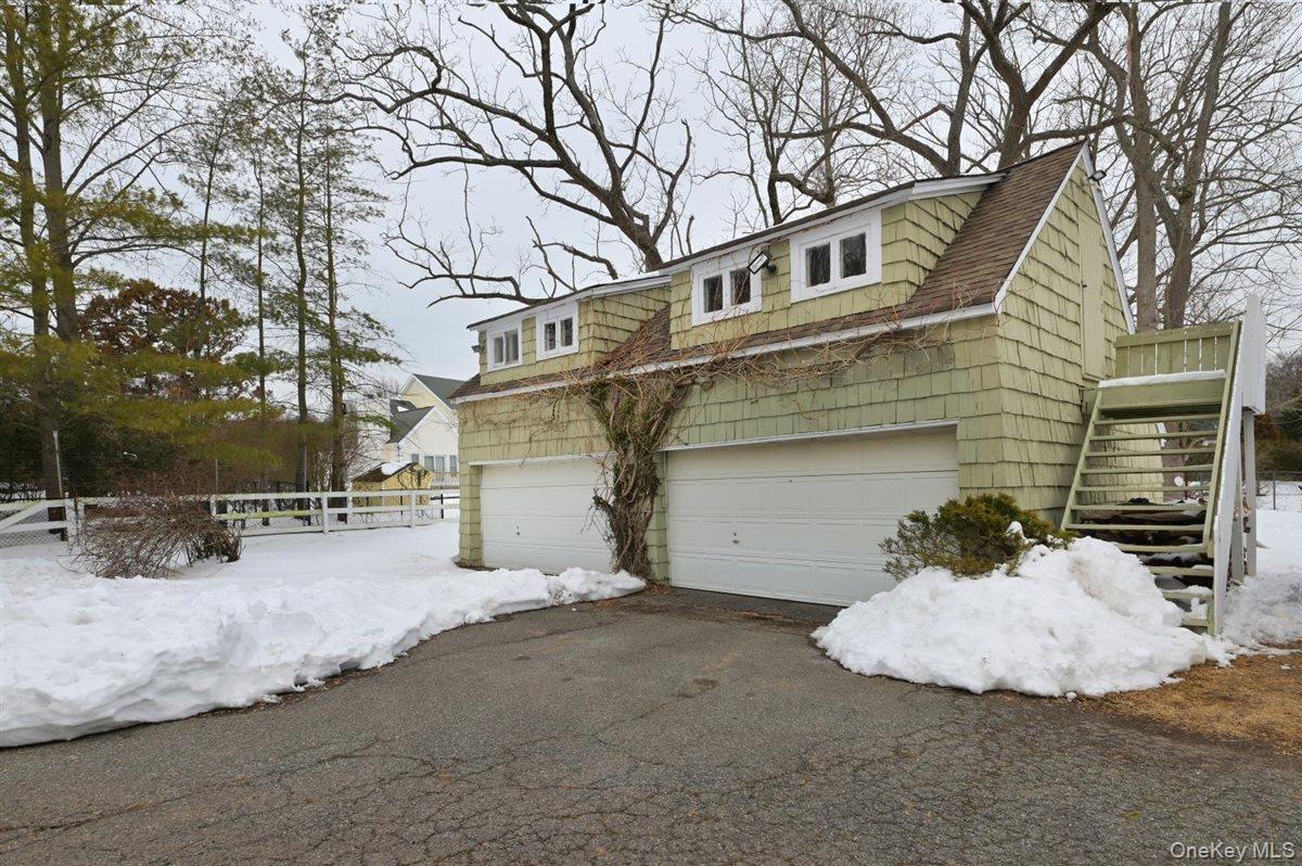 6 CALLAHAN Road, Fort Salonga, NY 11768