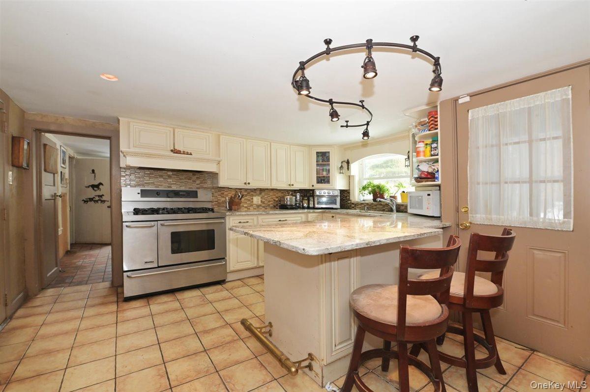 6 CALLAHAN Road, Fort Salonga, NY 11768