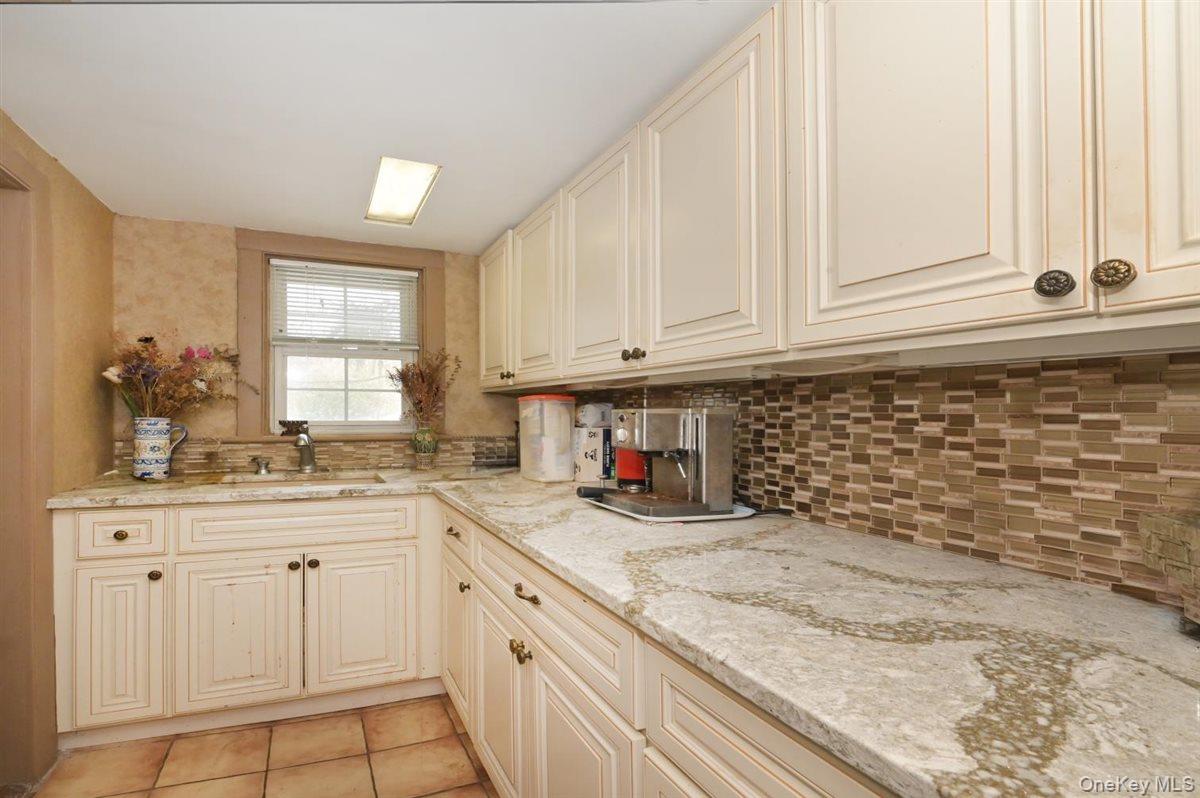 6 CALLAHAN Road, Fort Salonga, NY 11768