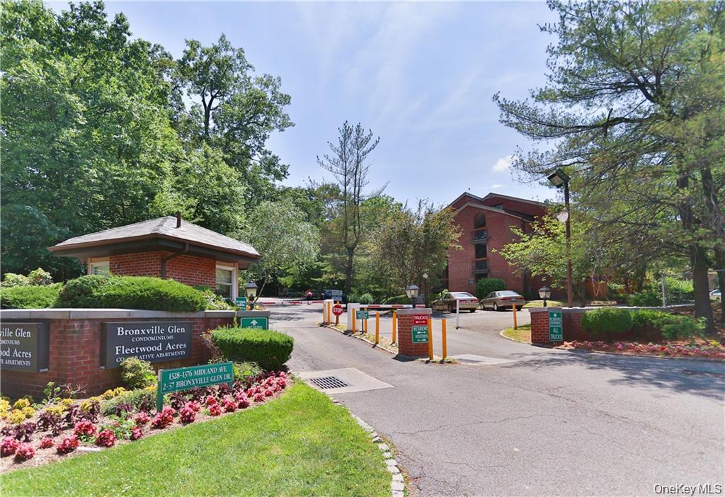 37 Bronxville Glen Drive # Bldg 5, Unit 1, Bronxville, NY 10708