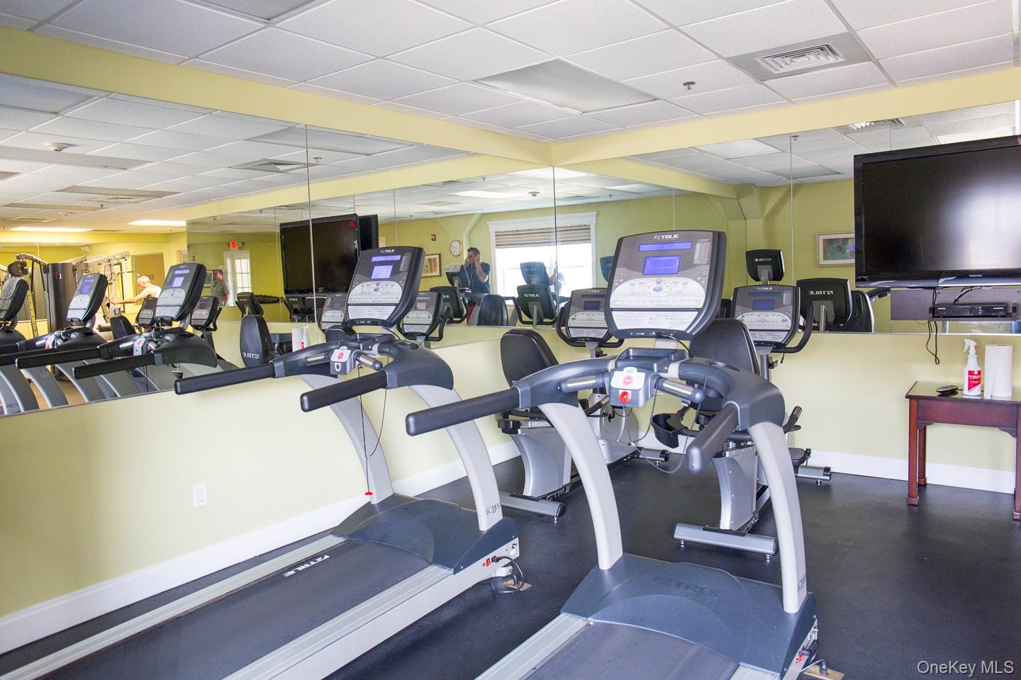 1532 Willow Lane, Valley Stream, NY 11580