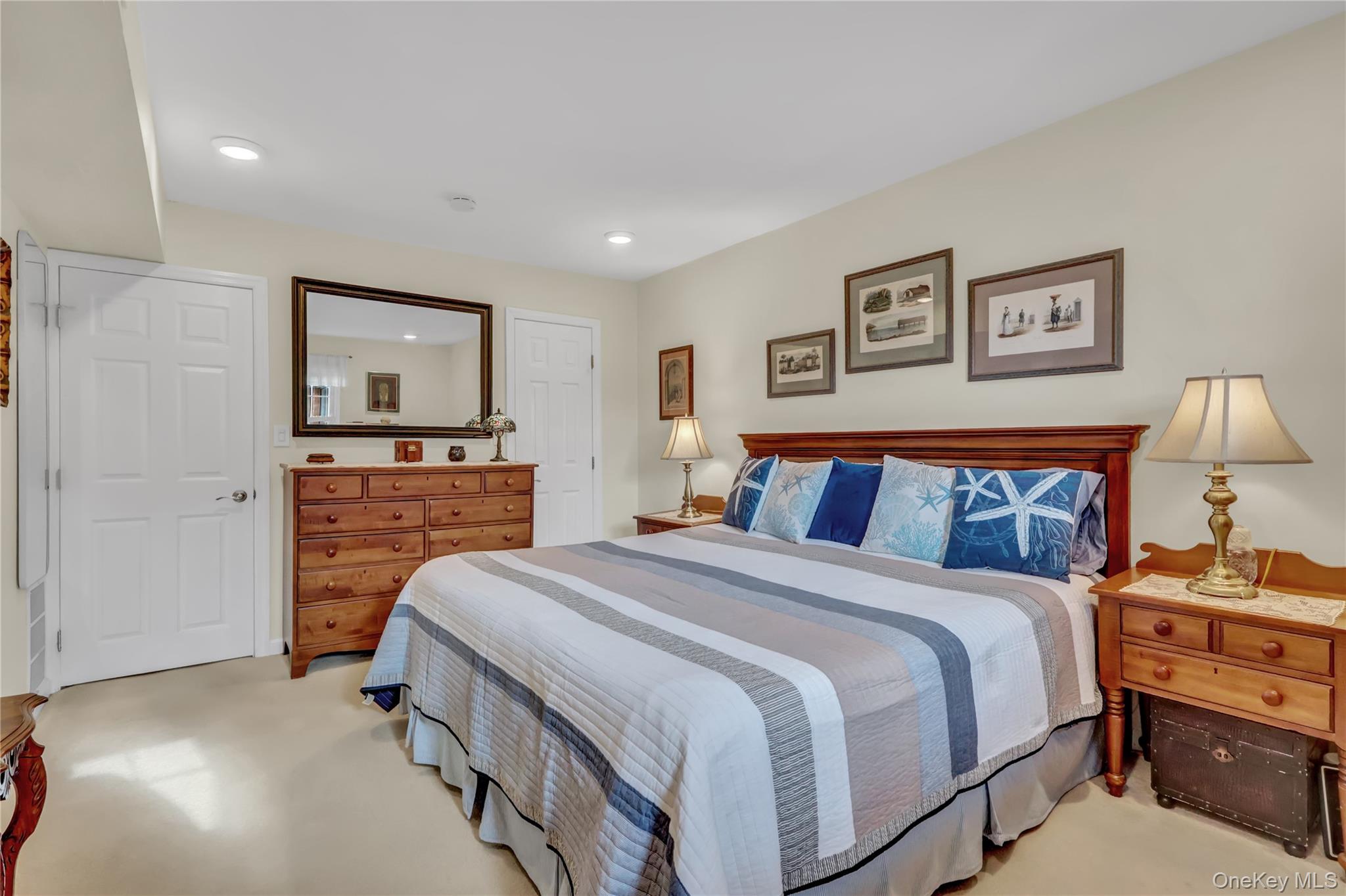 219 Mariners Way, Copiague, NY 11726