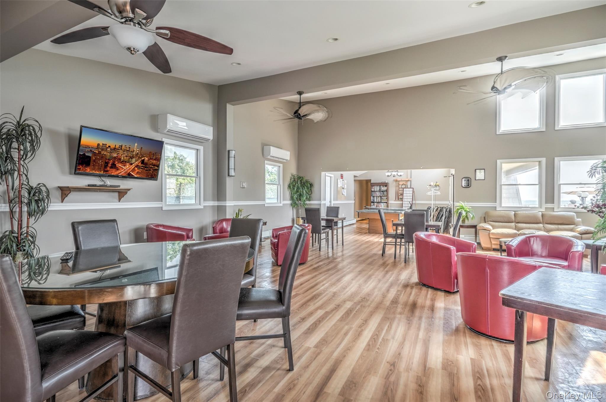 219 Mariners Way, Copiague, NY 11726