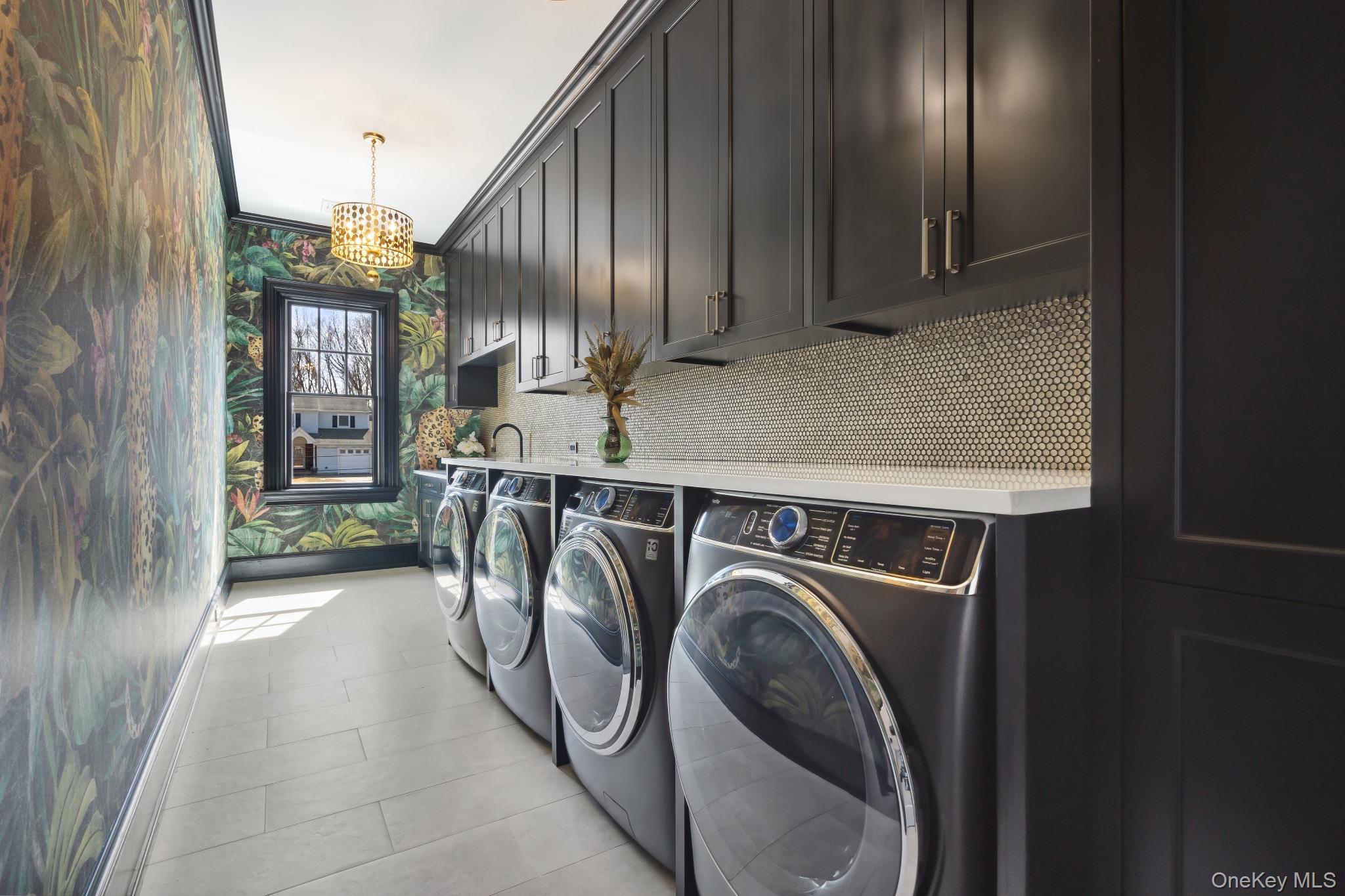 24 Landview Drive, Dix Hills, NY 11746